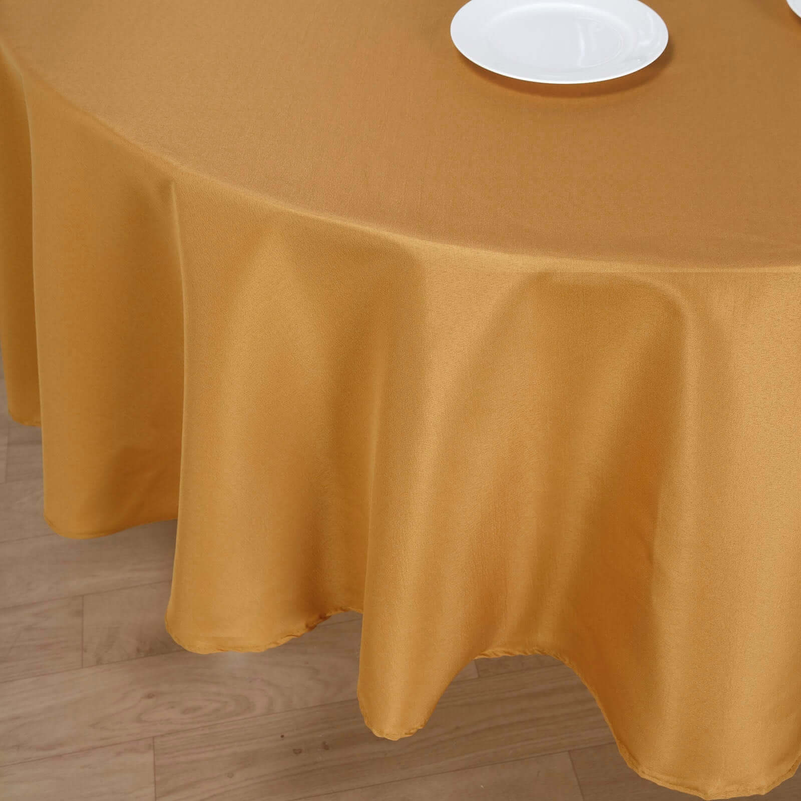 Gold 90-Inch Round Polyester Tablecloth: Stain & Wrinkle-Resistant for Party & Gatherings, Ideal Deal!