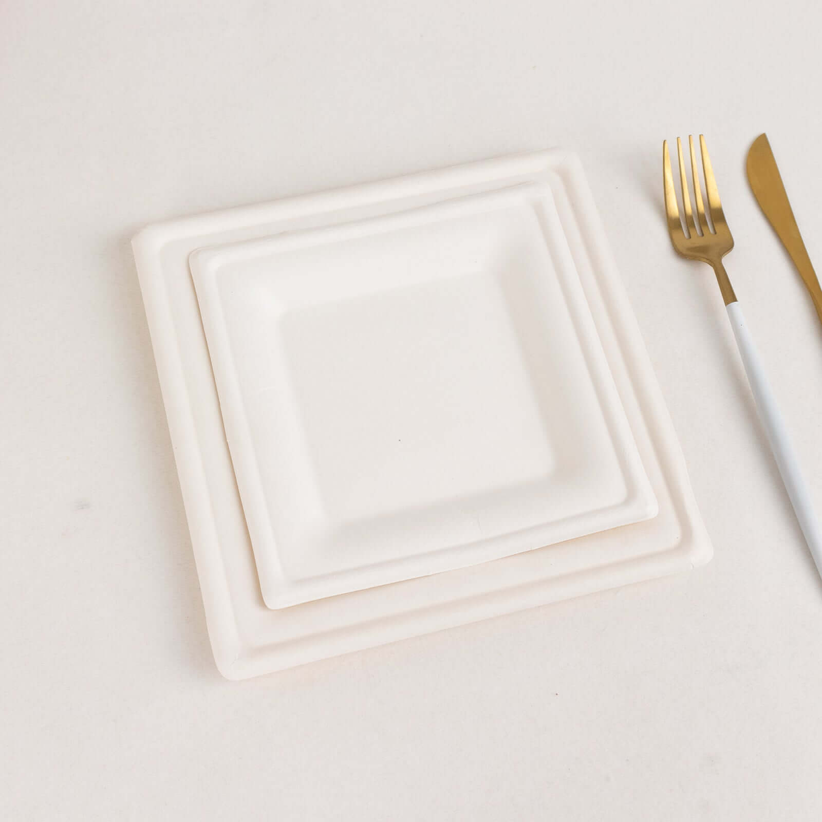 50-Pack White Biodegradable Bagasse 6" Square Dessert Plates - Ideal for Outdoor & Eco-Friendly Celebrations