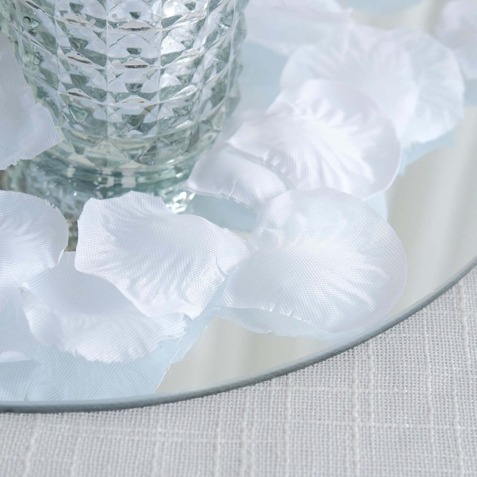 Hot Sale! 500-Pack White Silk Rose Petal Confetti for Table and Floor Decor