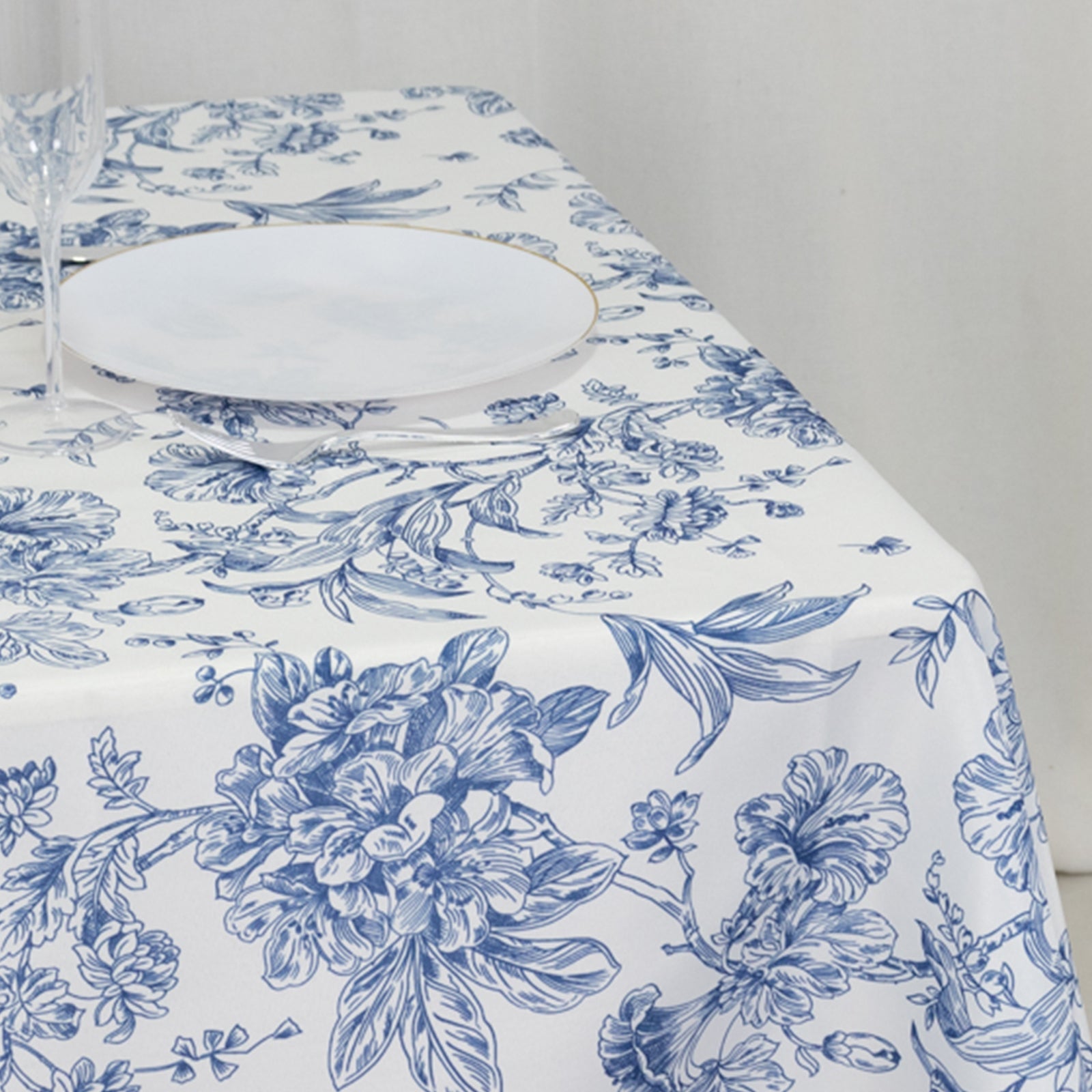 Get This Elegant 70x70 Polyester Square Tablecloth in White - Blue French Toile Pattern for Fancy Settings
