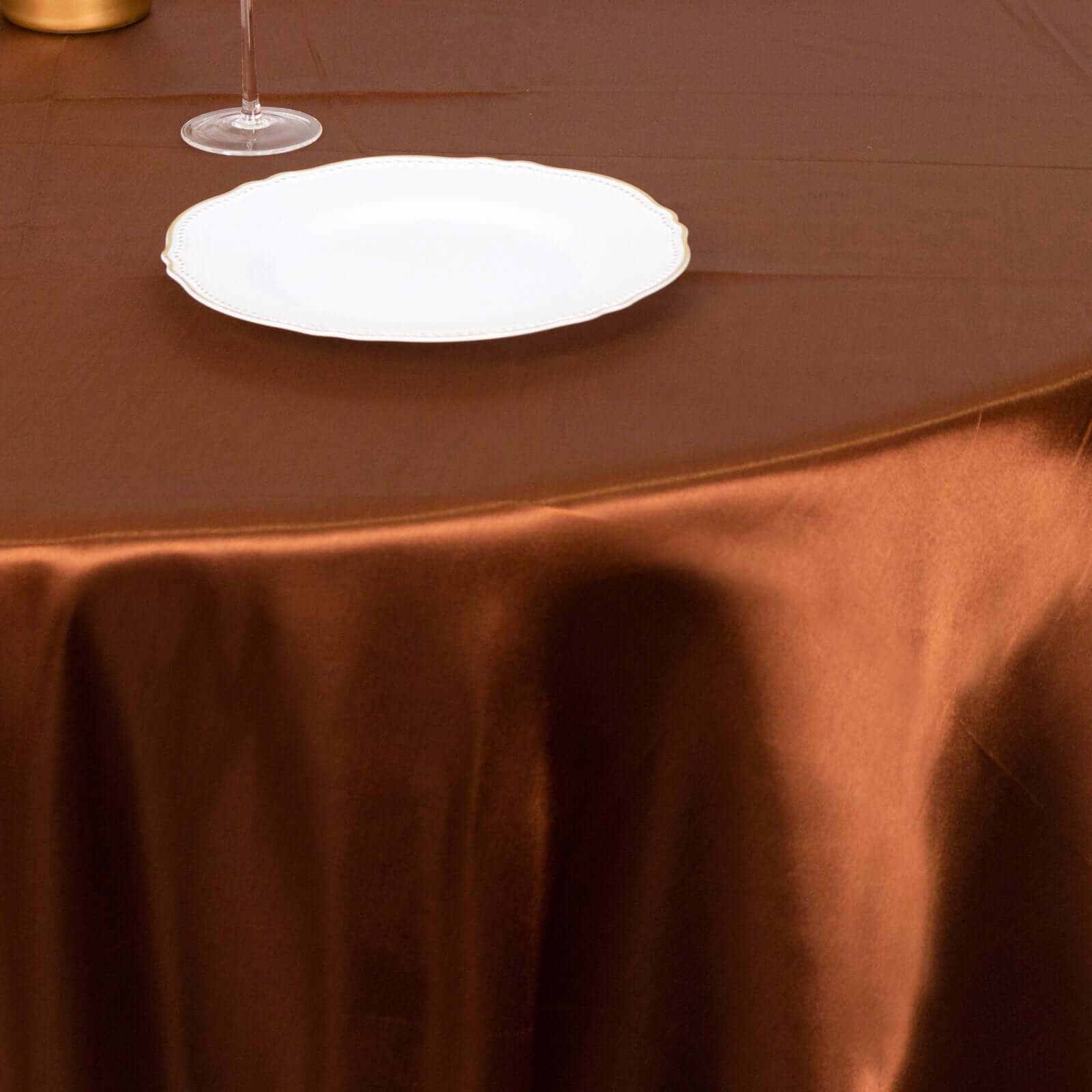 Stylish Satin 120-Inch Round Tablecloth in Cinnamon Brown - Seamless Table Cover for Special Occasions