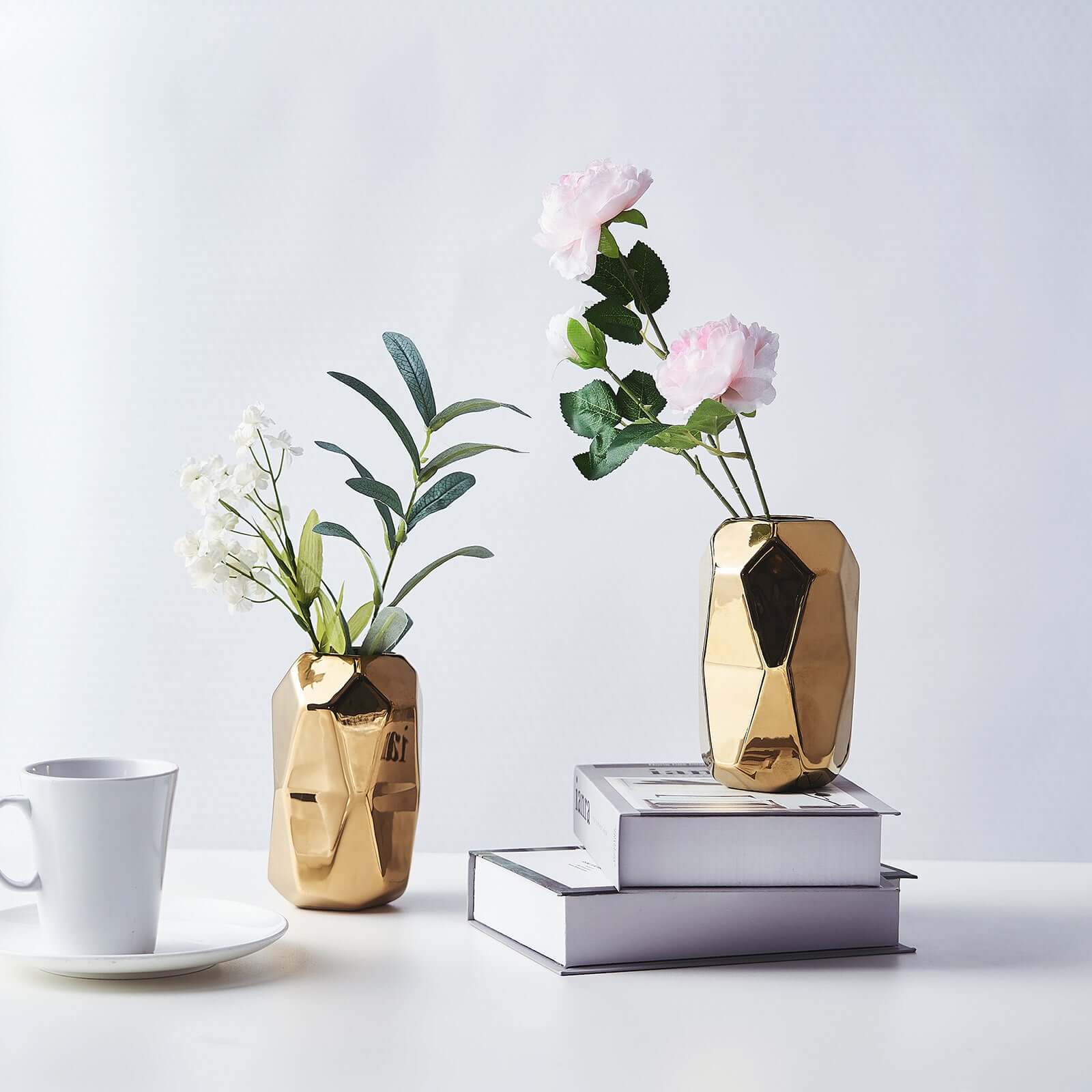 2-Pack Gold Metallic Ceramic Geometric Cylinder Vases - Ideal for Stylish Floral Arrangements