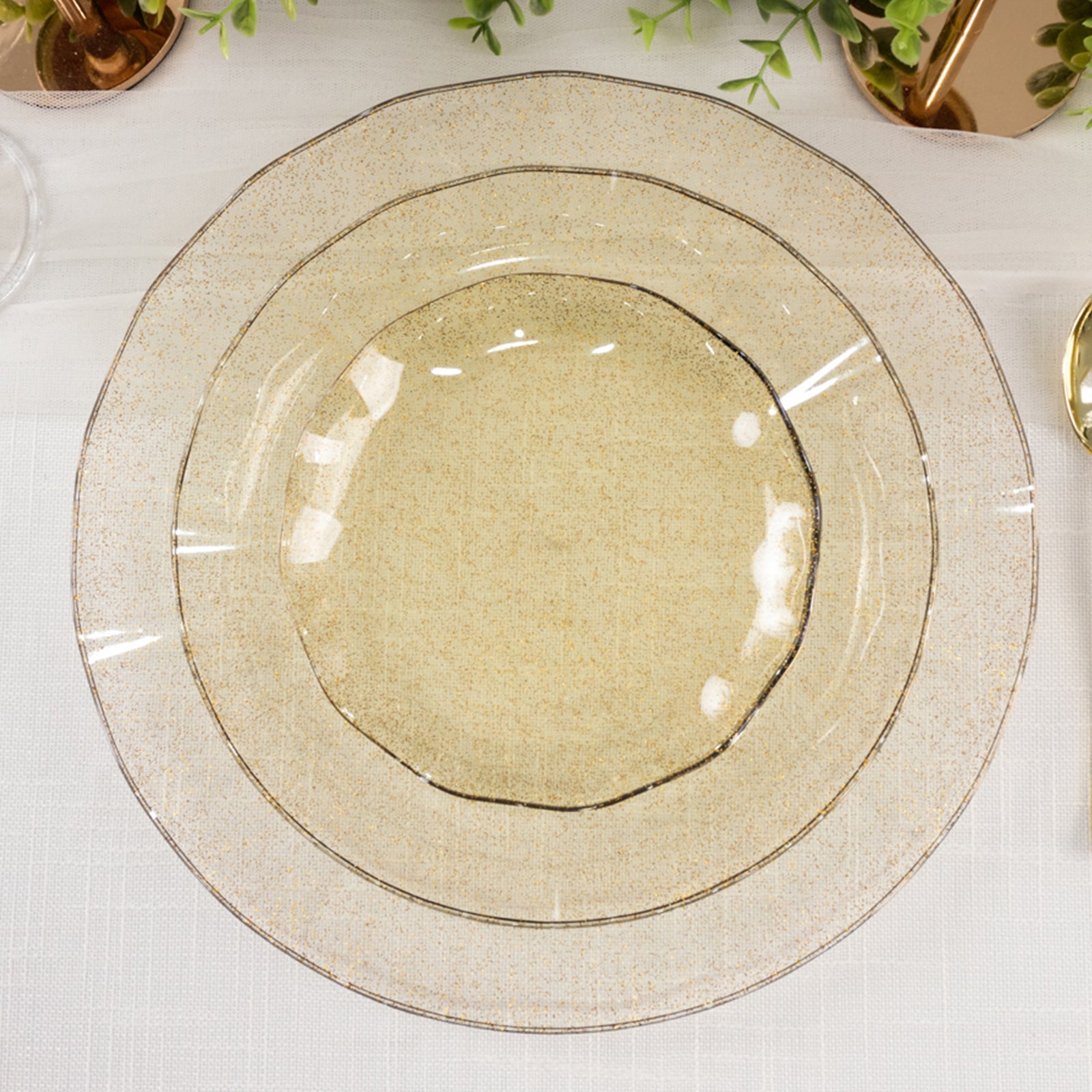 10-Piece Set of Disposable Gold Glitter Plastic Round Dessert Plates with Ruffled Rim