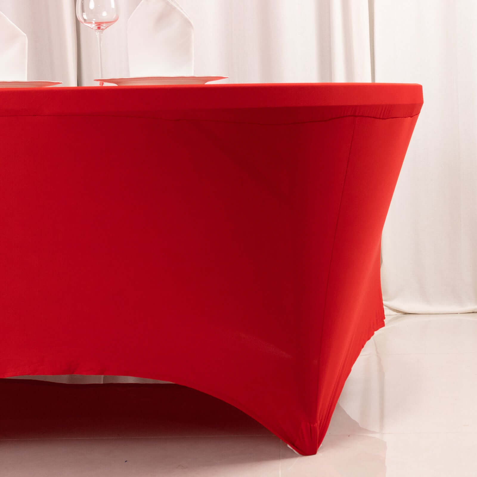 Red Durable Stretch Spandex 6ft Round Tablecloth - Form-Fitting Offer