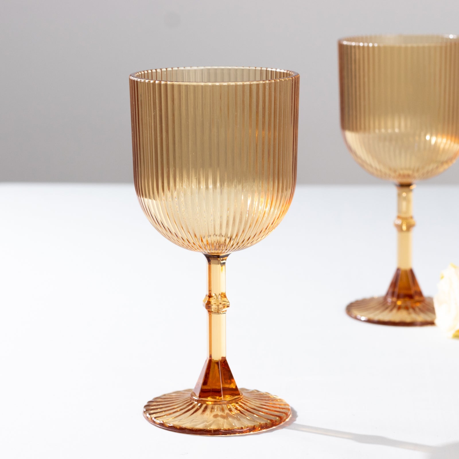 12-Pack Reusable 9oz Amber Gold Vintage Ribbed Plastic Wine Goblets - Shatterproof Glassware