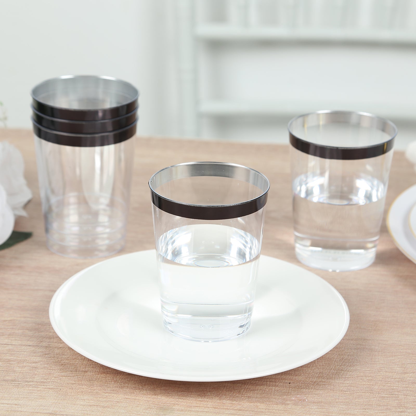 25-Piece Set of Clear Plastic Tumbler Cups with Stylish Black Rim - 10oz Disposable Party Glasses