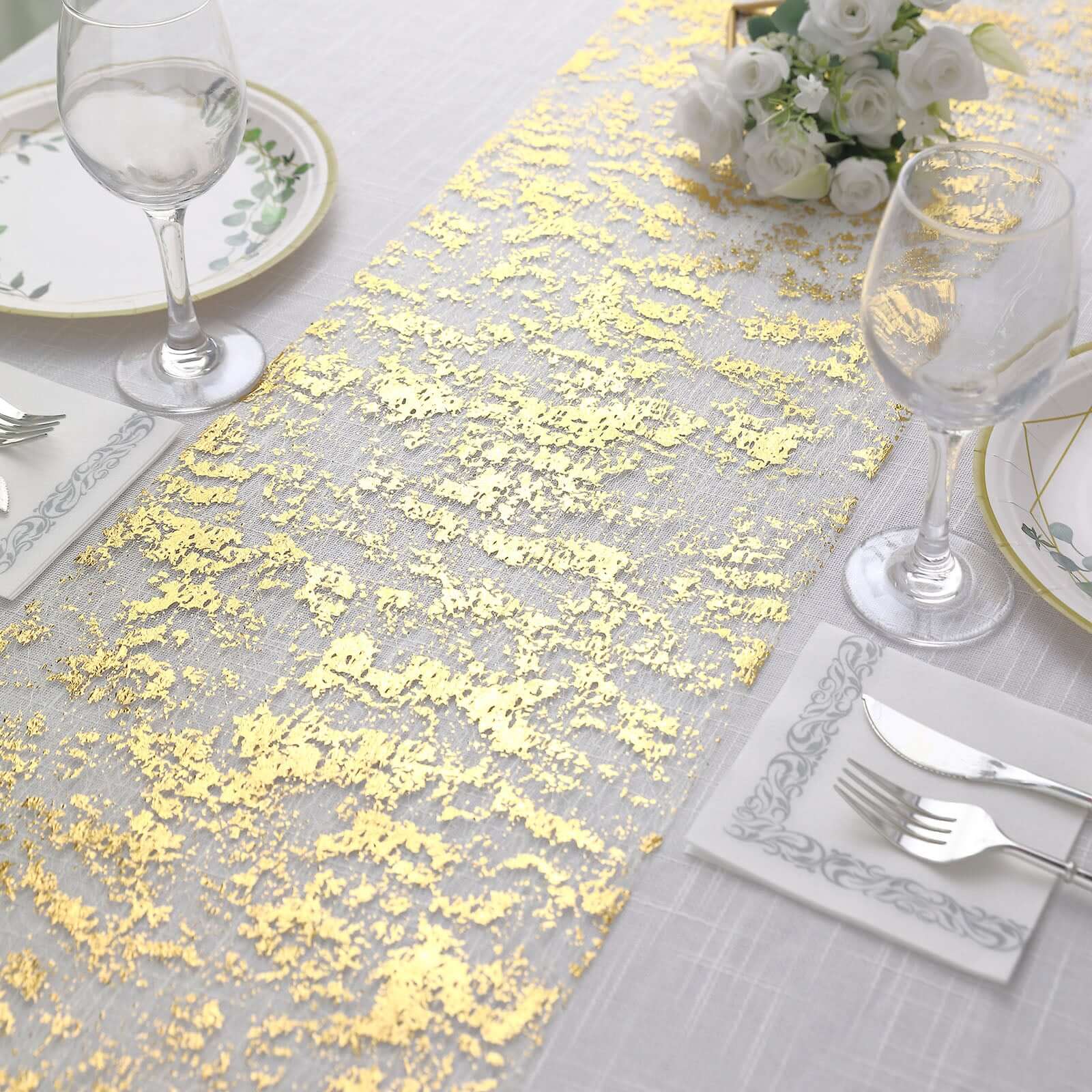 Hot! Disposable Metallic Gold Polyester Table Runner Roll with Distressed Foil Printing for Party Decor