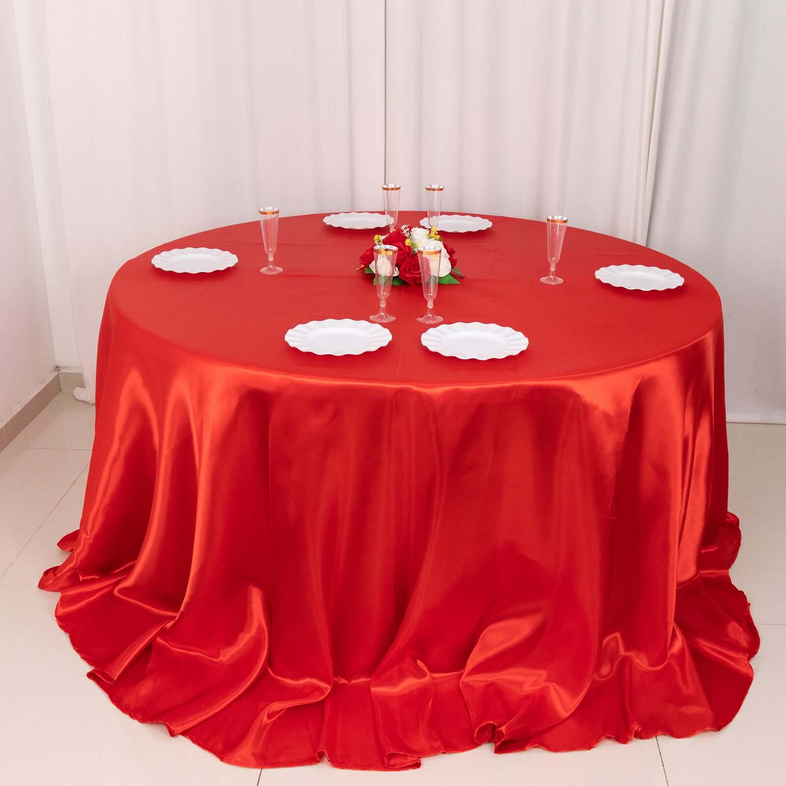 Stylish Seamless Red Satin 132-inch Round Tablecloth for Events