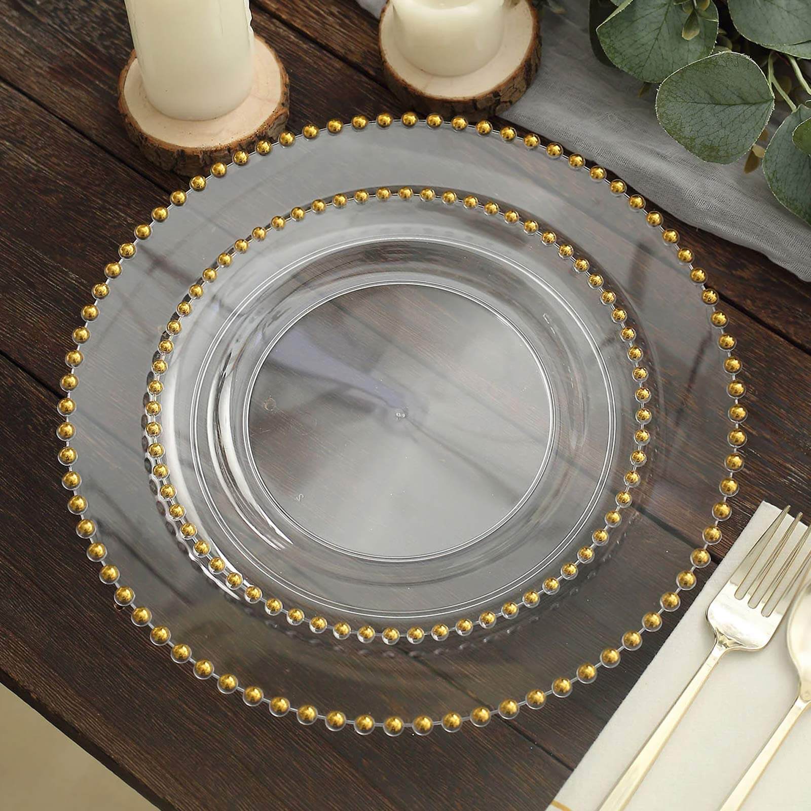 10-Piece Set of Disposable Clear Plastic Round Dessert Plates with Gold Beaded Rim for Parties & Events