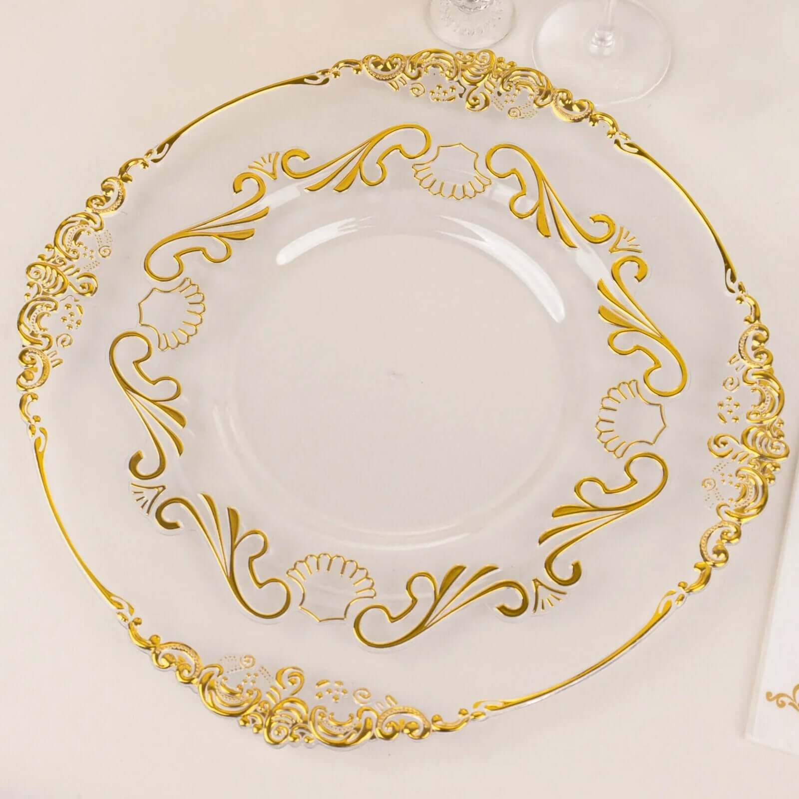 10-Pack Clear Plastic Round Dinner Plates with Gold Vintage Baroque Scalloped Rim - Ideal for Parties