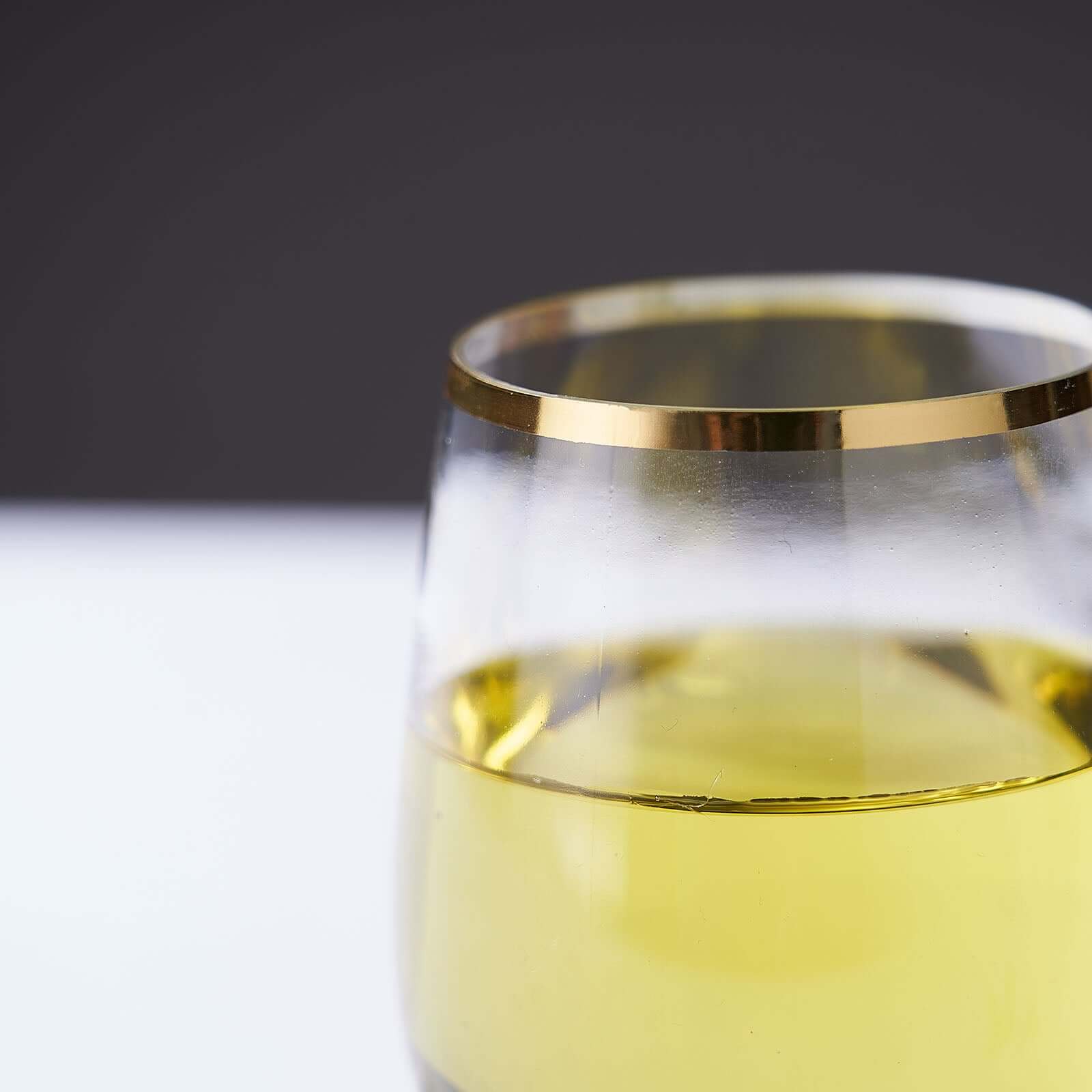 12-Pack Reusable 12oz Clear Plastic Wine Tumblers with Gold Rim - Ideal for Events