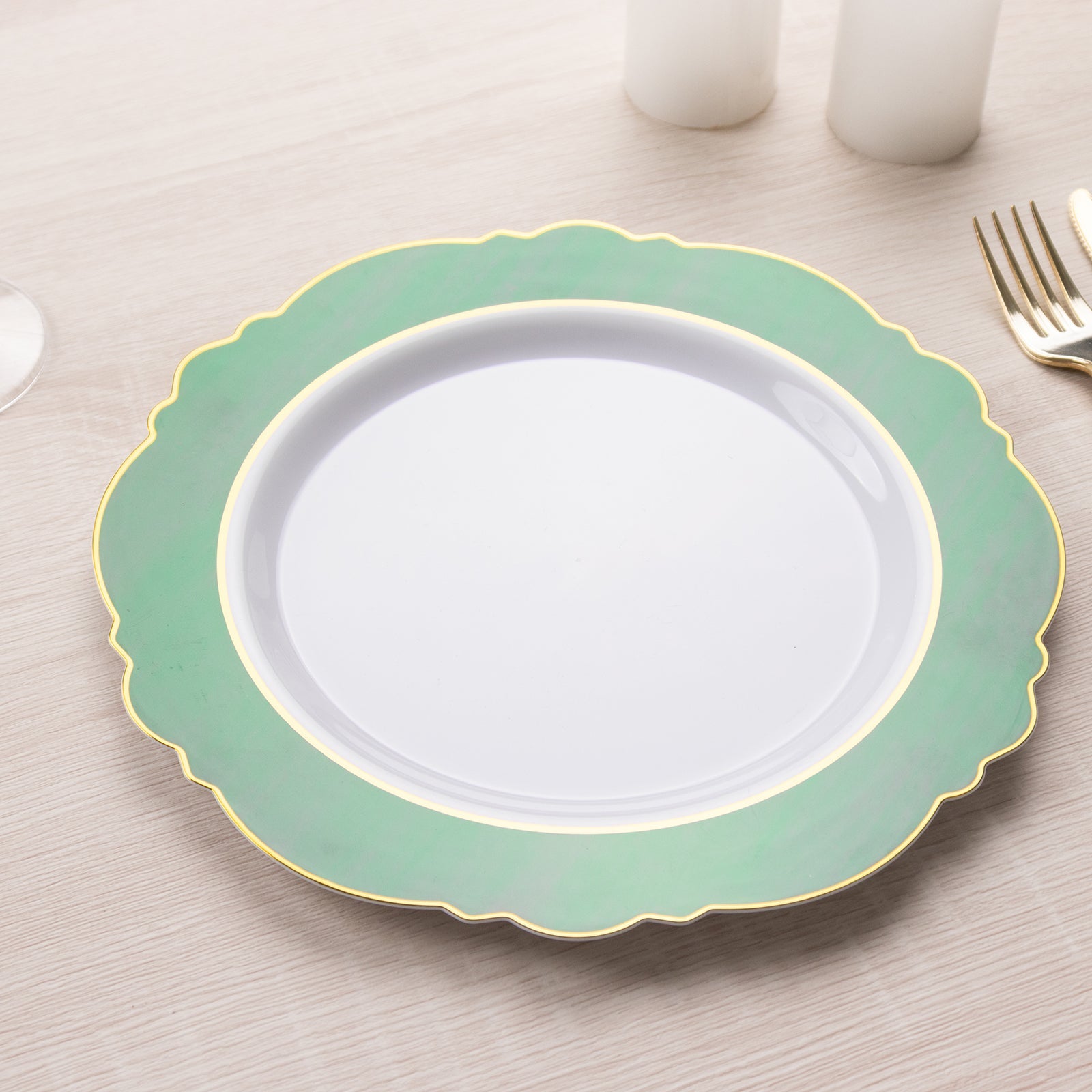 Hot Deal! 10-Pack Disposable White Plastic Dinner Plates with Hunter Emerald Green Blossom & Gold Edging