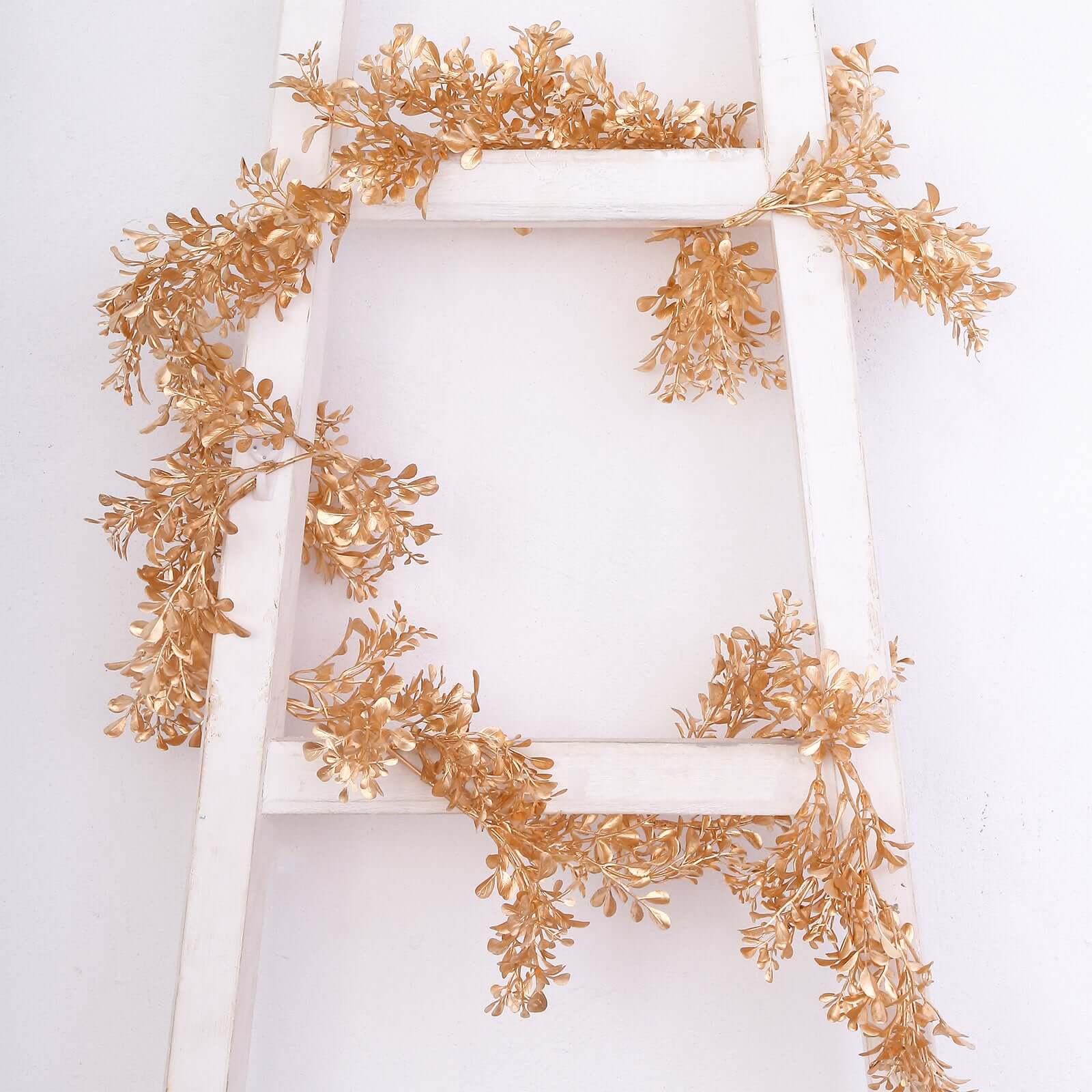 Hot Sale! 6ft Metallic Gold Artificial Boxwood Leaf Table Garland for Modern Event Decor