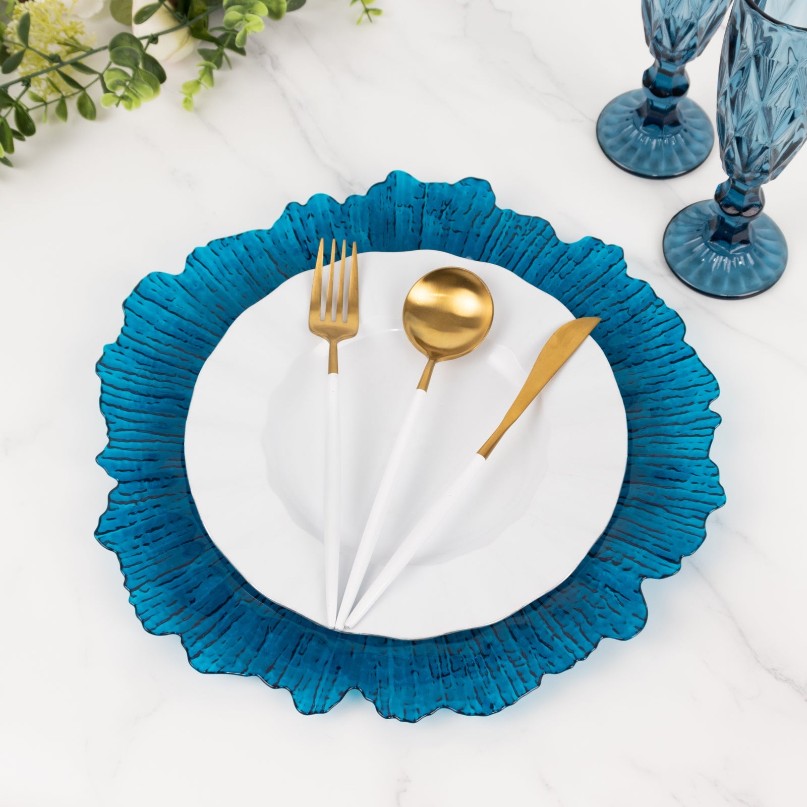 Hot Sale! 6-Pack 13-Inch Transparent Navy Blue Round Acrylic Plastic Dinner Charger Plates with Reef Design