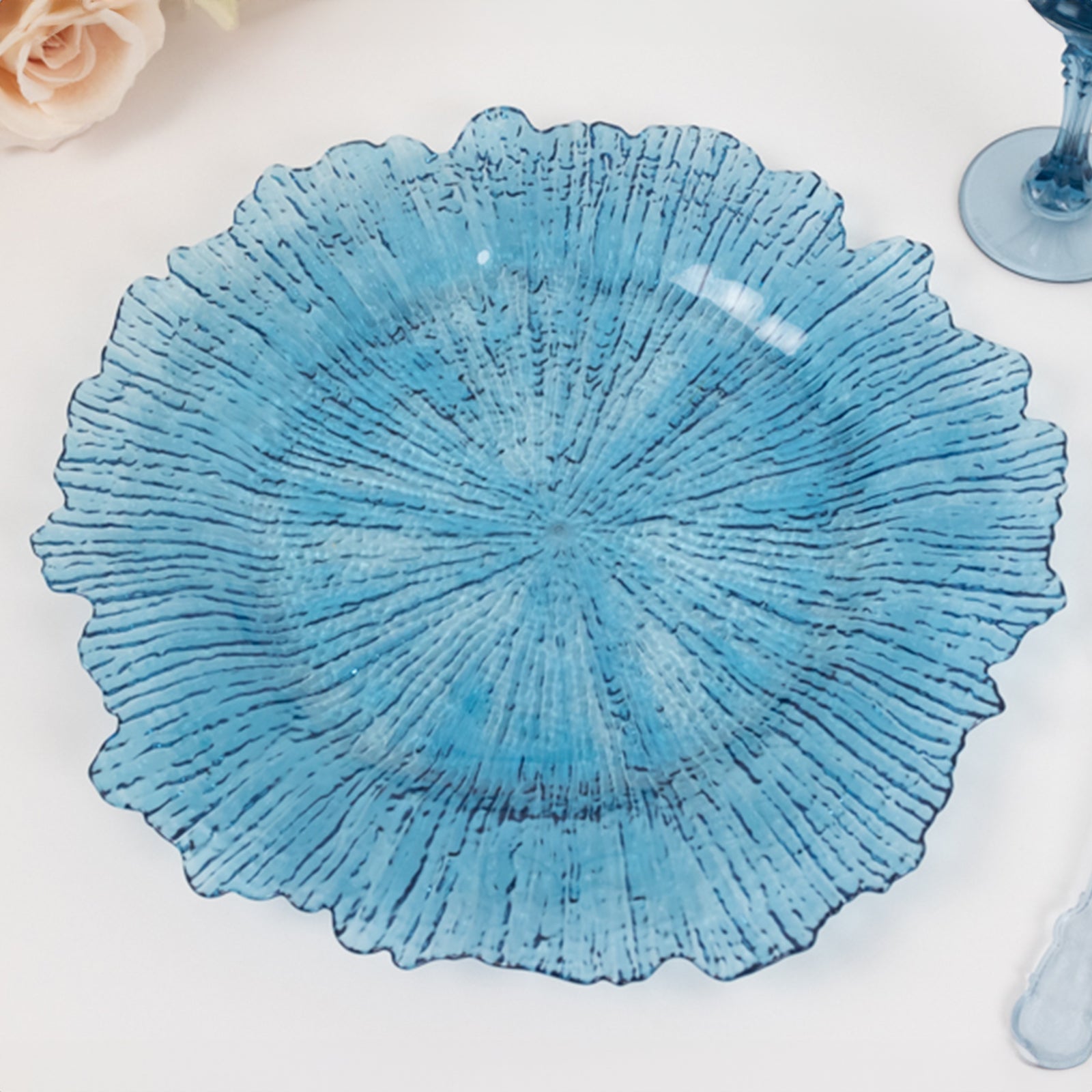 Hot Sale! 6-Pack 13-Inch Transparent Dusty Blue Acrylic Round Charger Plates with Reef Design