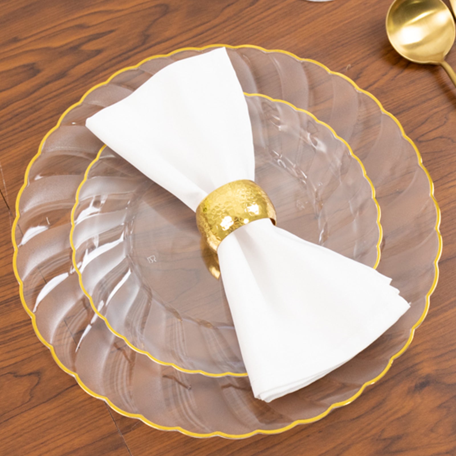 10-Piece Set of Clear Plastic Round Dinner Plates with Gold Flair Rim for Special Events