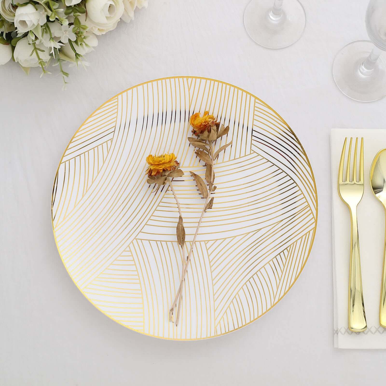 10-Piece Set of Disposable White Plastic Dinner Plates with Gold Wave Patterns