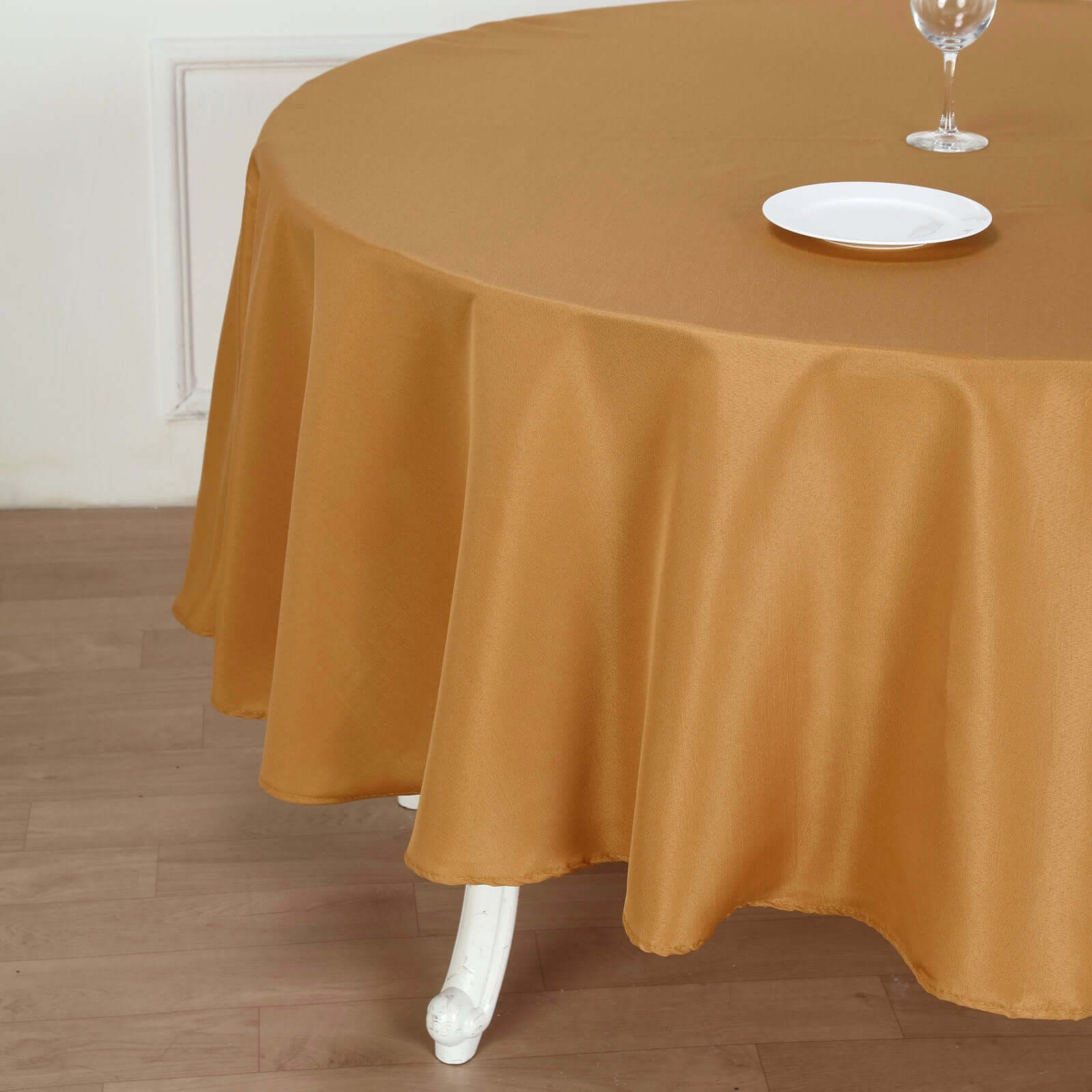 Gold 90-Inch Round Polyester Tablecloth: Stain & Wrinkle-Resistant for Party & Gatherings, Ideal Deal!