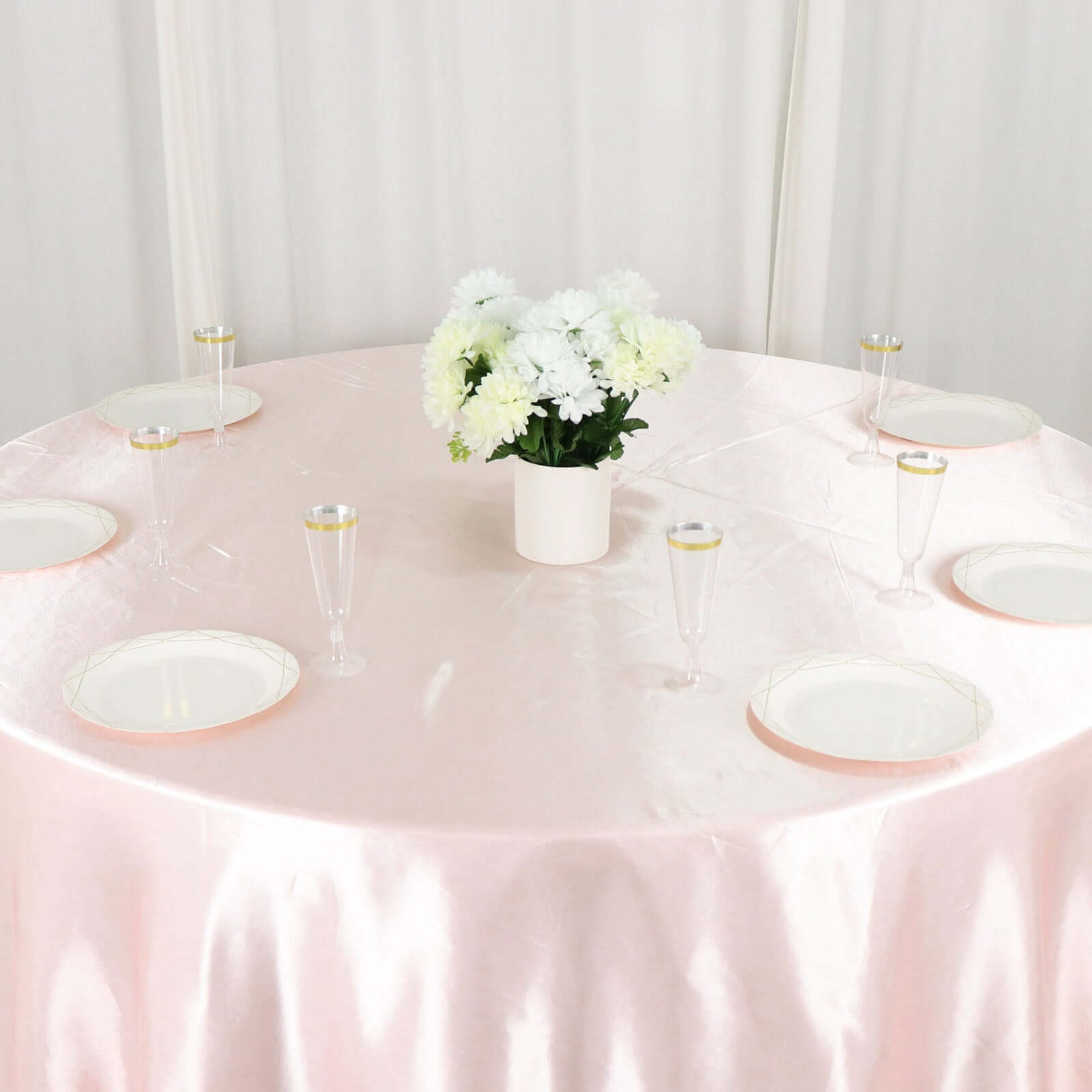 Blush Satin 132-Inch Round Seamless Stylish Tablecloth