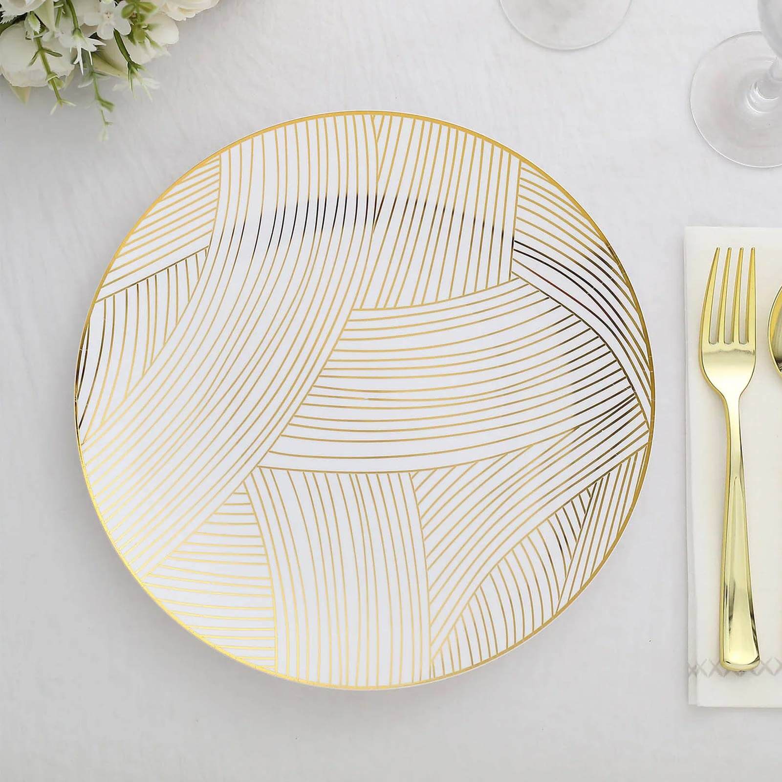 10-Piece Set of Disposable White Plastic Dinner Plates with Gold Wave Patterns