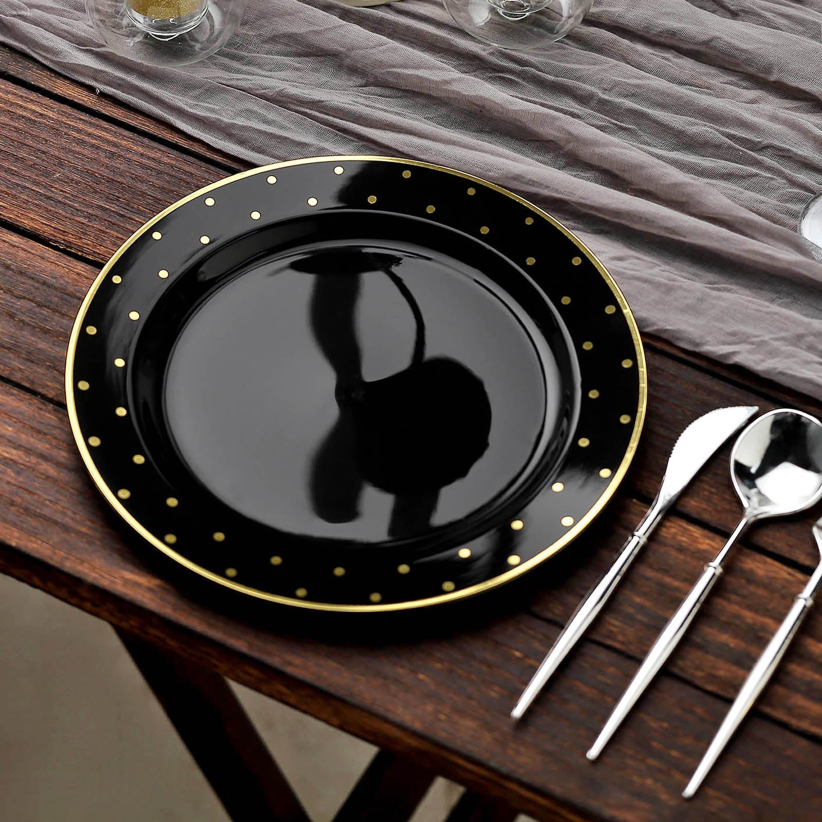 10-Pack Black Plastic Dinner Plates with Gold Dot Rim, Disposable and Sturdy