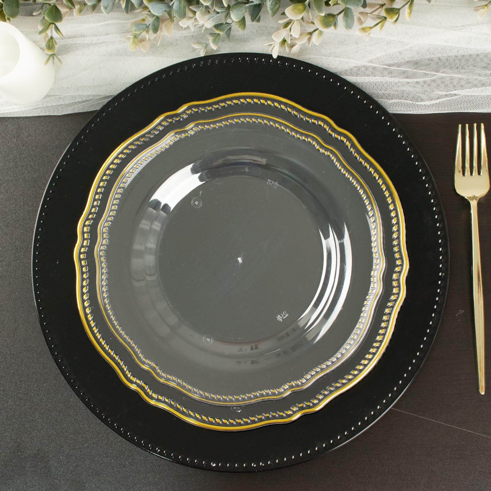 10-Pack Disposable Clear Plastic Dinner Plates with Gold Scalloped Rim - Ideal for Parties