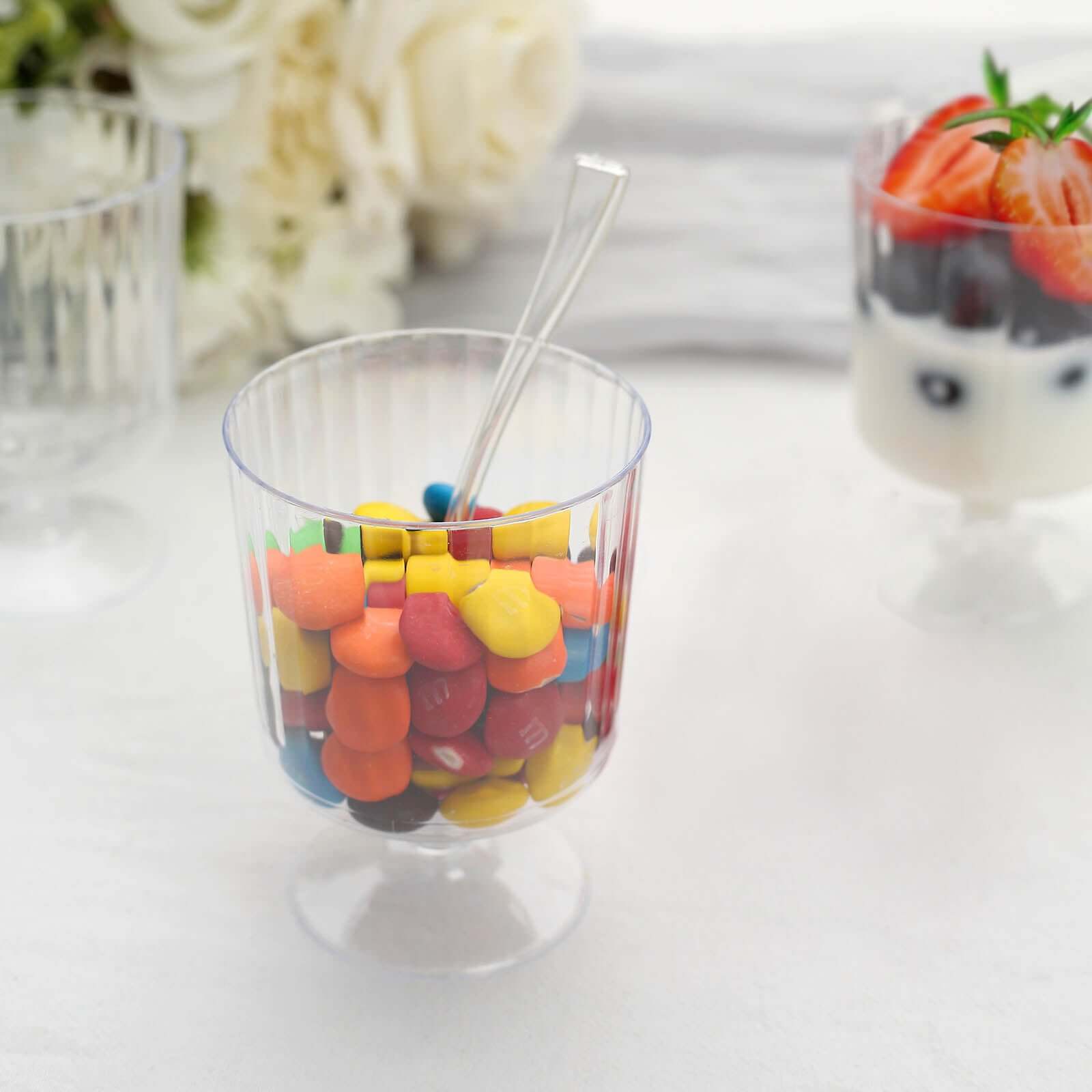 24-Pack Disposable 5oz Clear Plastic Dessert Cups with Ribbed Design and Pedestals, Spoon Set for Events