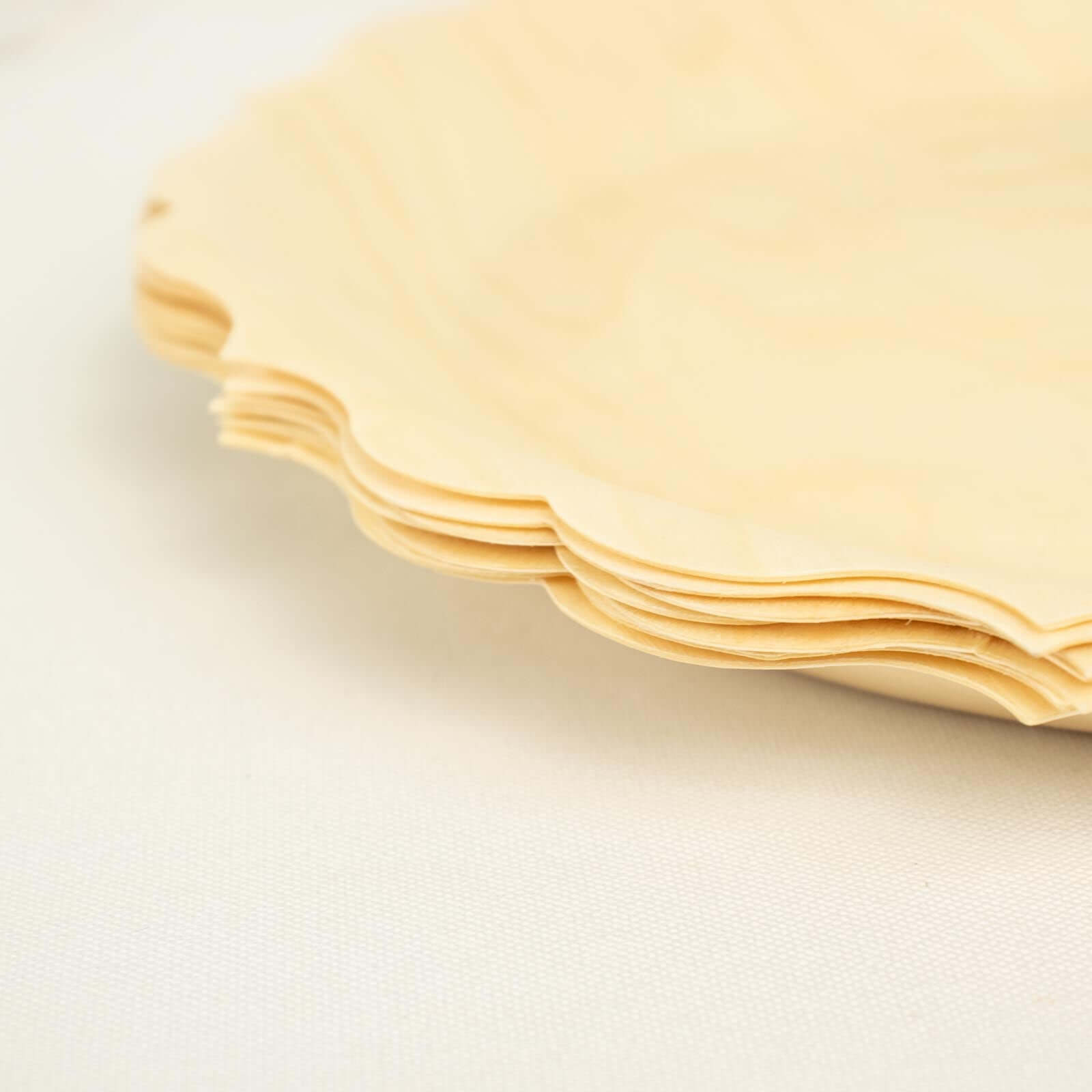 12-Piece Set of Natural Birchwood Round Dinner Plates with Scalloped Rim - Ideal for Farmhouse Events