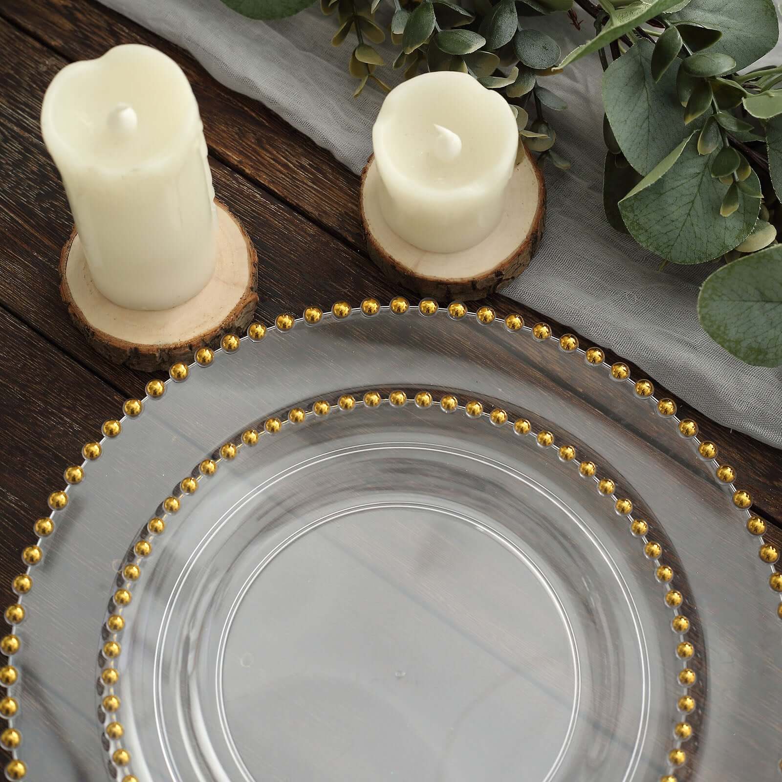10-Piece Set of Disposable Clear Plastic Round Dessert Plates with Gold Beaded Rim for Parties & Events