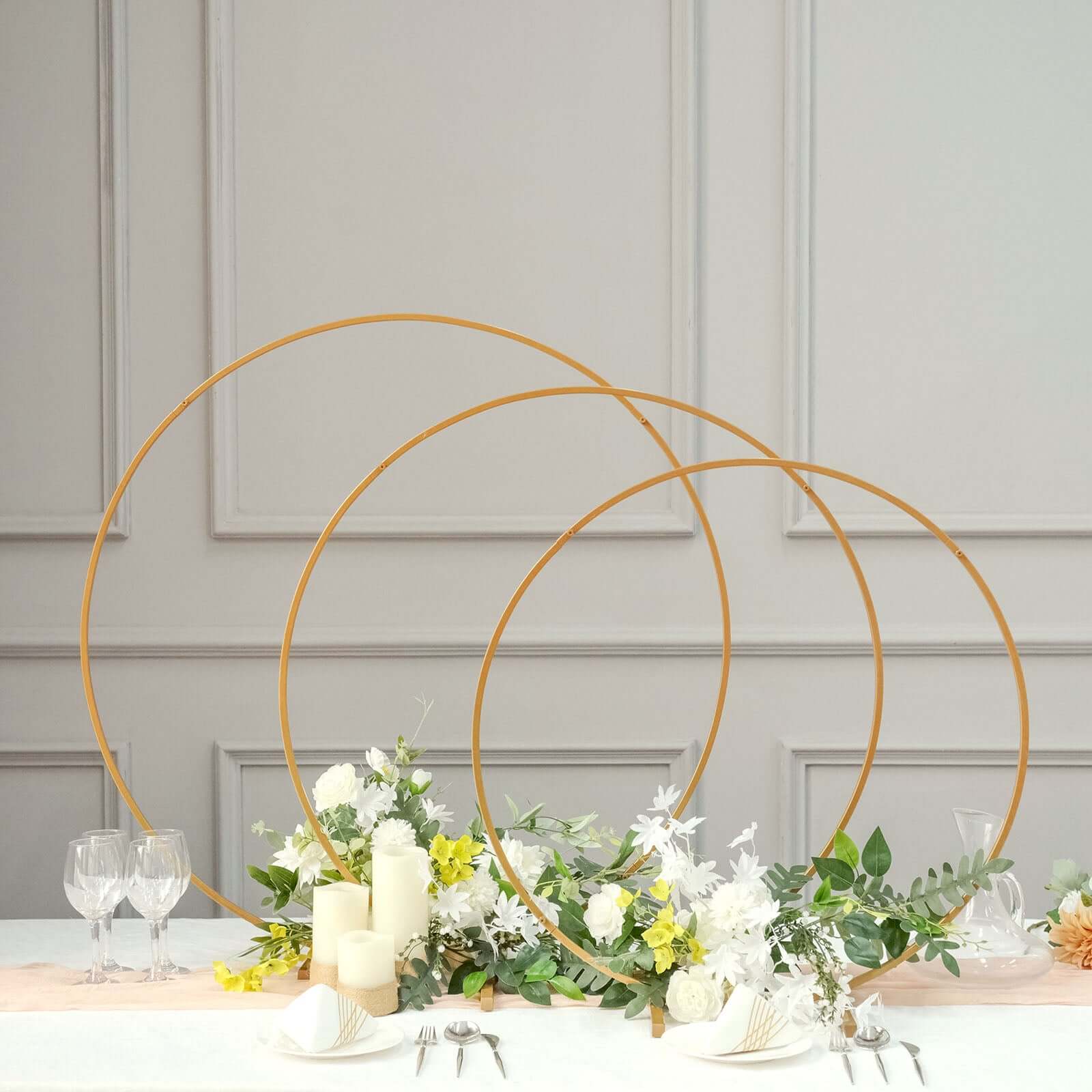 32-Inch Gold Metal Round Hoop Wedding Centerpiece - Self Standing Floral Wreath Frame for Table Decoration