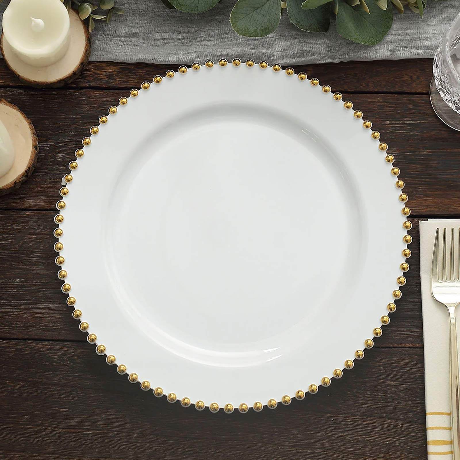 Hot Deal! 10-Pack Disposable White Plastic Round Dinner Plates with Gold Beaded Rim for Banquets