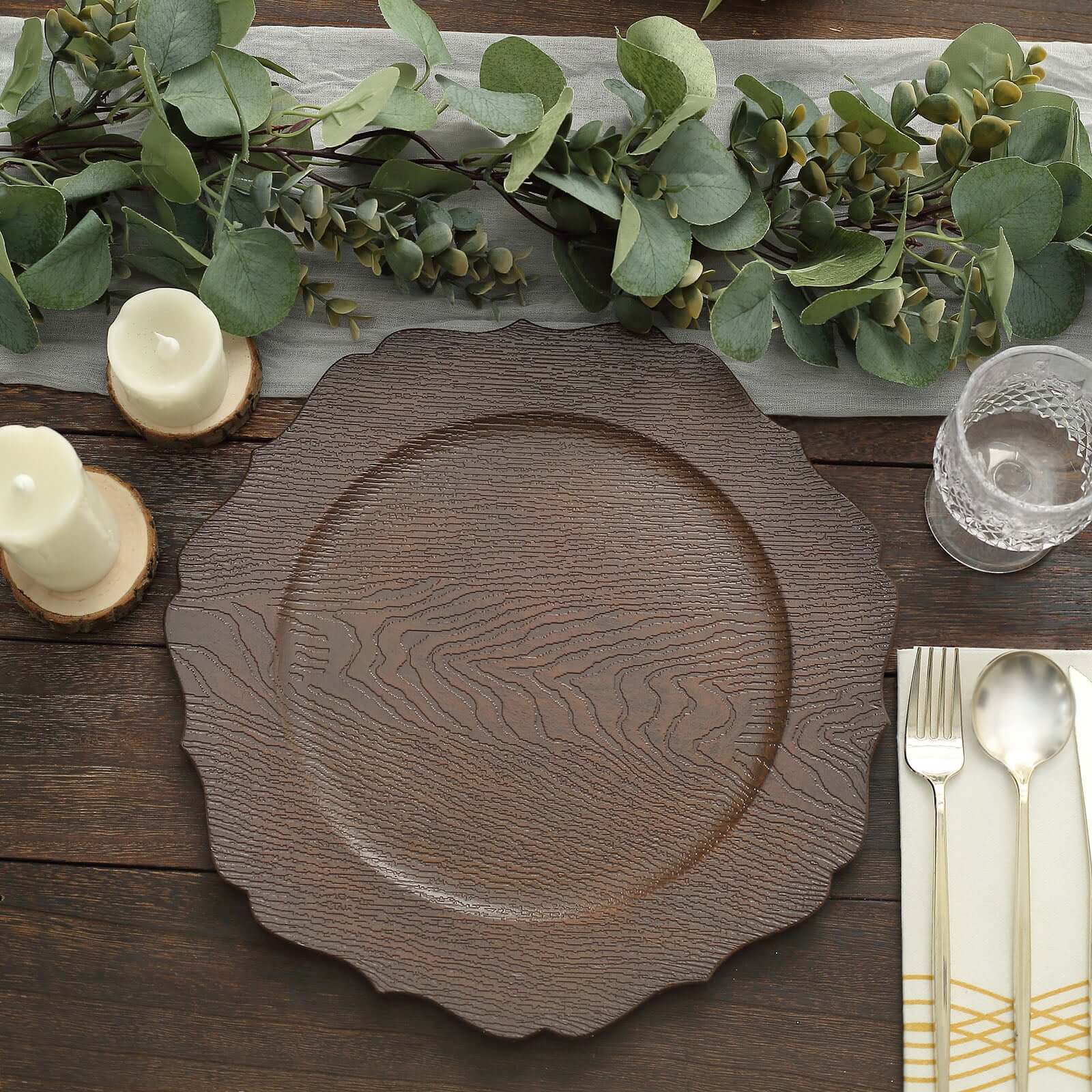 Hot Sale! 6-Pack 13-inch Rustic Brown Acrylic Charger Plates with Wood Grain Scalloped Rim for Dinner Parties