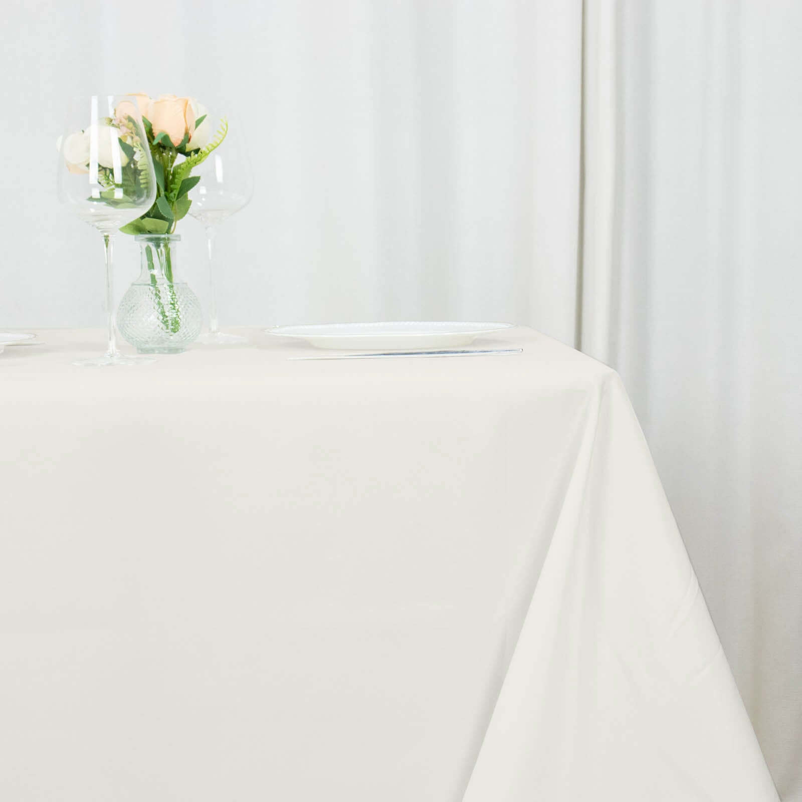 Hot Sale! 90x90 Ivory 220GSM Wrinkle-Resistant Premium Polyester Square Table Cover