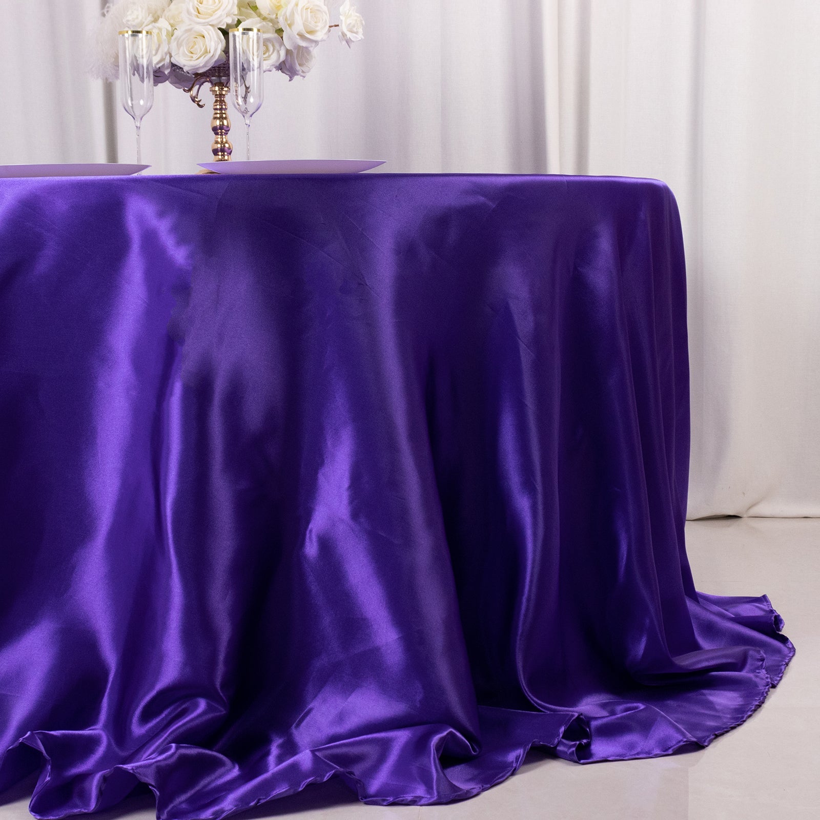 Stylish Purple Satin 132 Round Tablecloth - Seamless & Stain-Resistant
