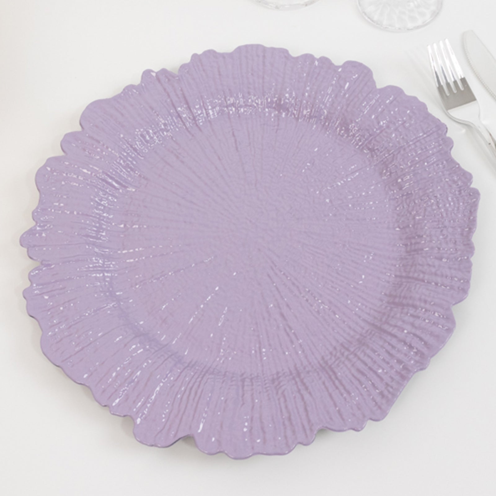 Hot Sale! 6-Piece Set of 13-Inch Lavender Lilac Round Acrylic Plastic Dinner Charger Plates with Reef Design