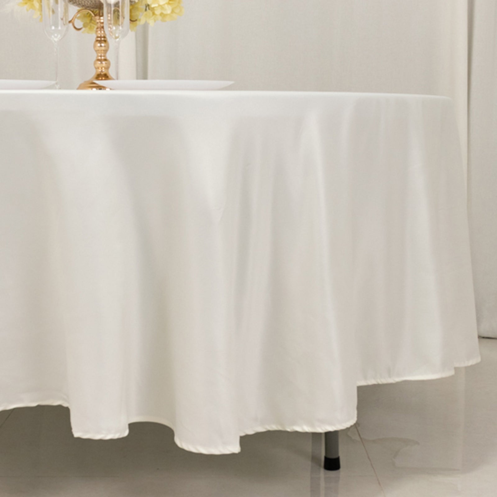 Ivory Lamour Satin 108" Round Tablecloth - Durable & Silk-Like, Ideal for Events