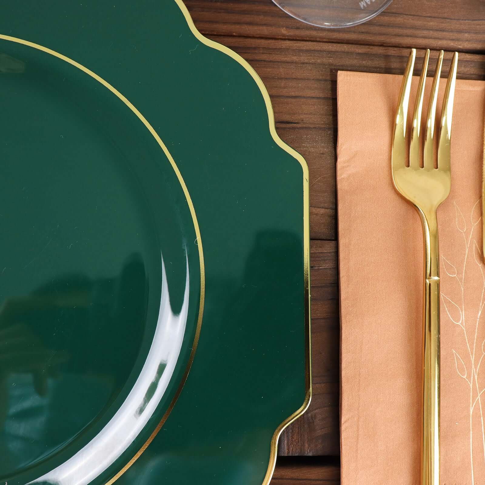 10-Pack Heavy-Duty Disposable Hunter Emerald Green Baroque Dinner Plates with Scalloped Gold Rim