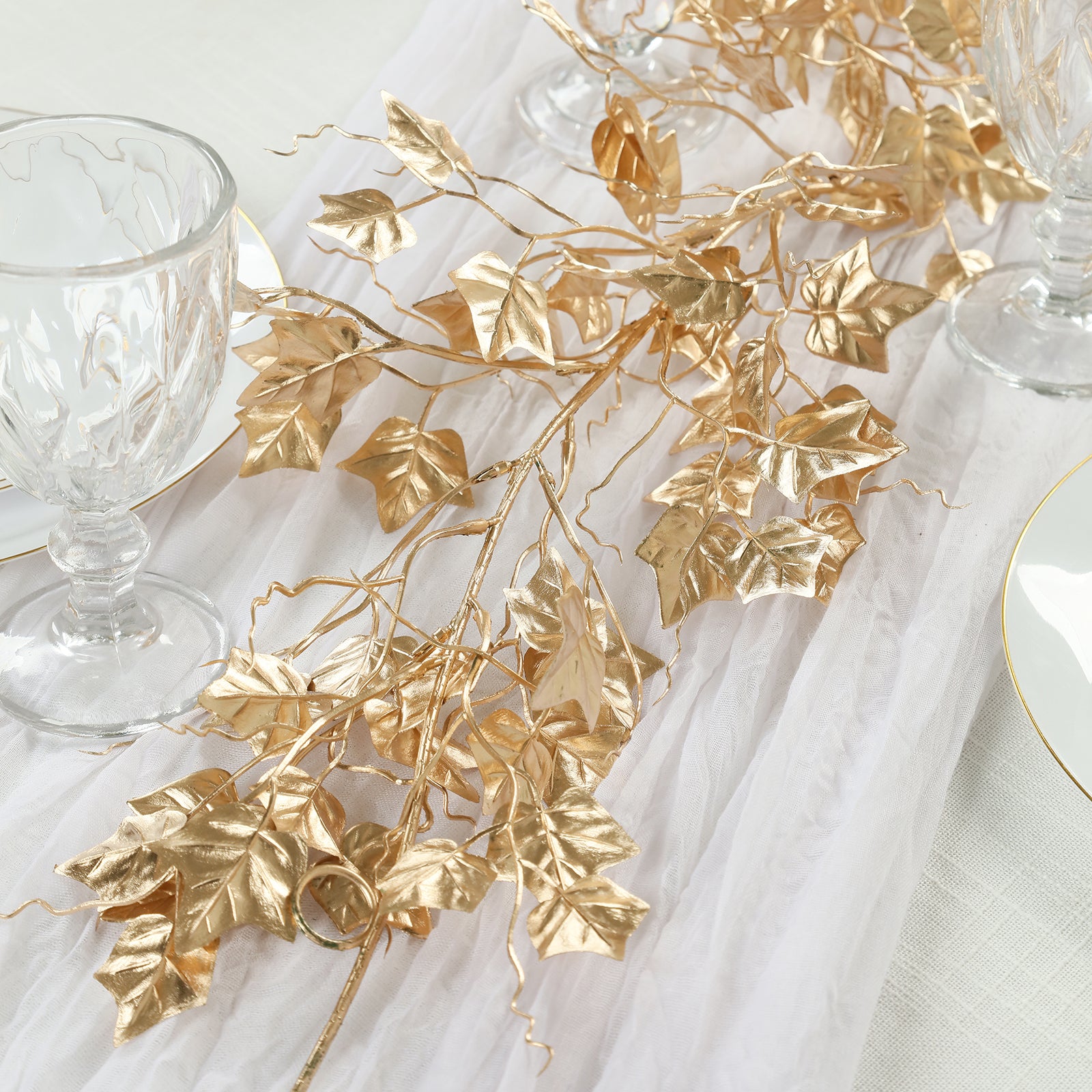 6.5ft Metallic Gold Artificial Ivy Garland for Table, Arch and Backdrop Decoration