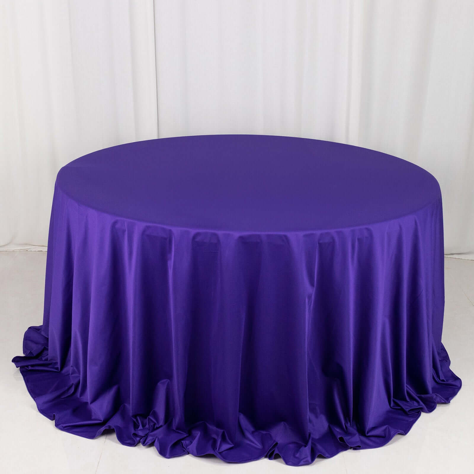 Premium Purple 132' Scuba Round Tablecloth - Wrinkle & Stain Resistant