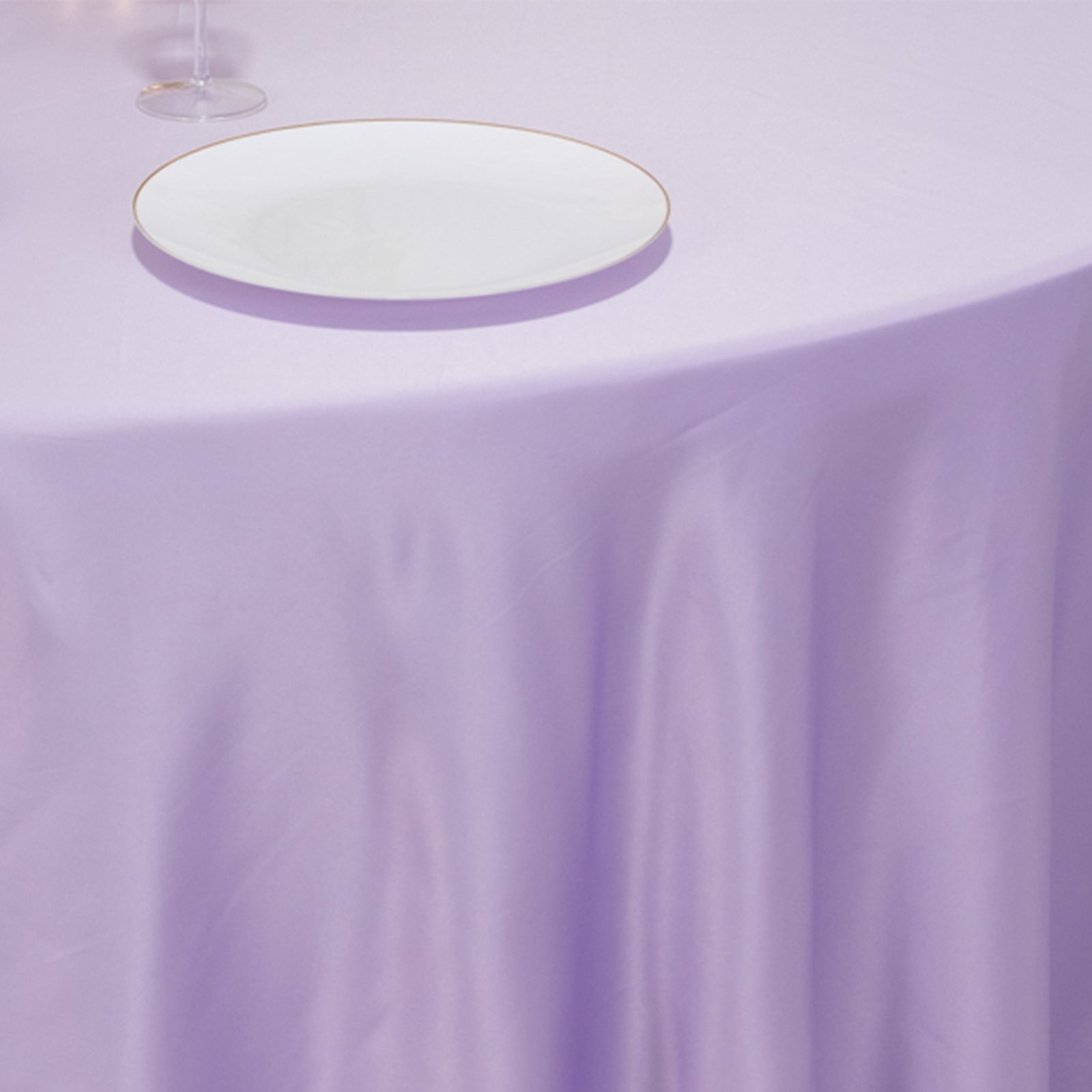 Lavender Lilac Lamour Satin 120-Inch Seamless Round Tablecloth with Soft Sheen