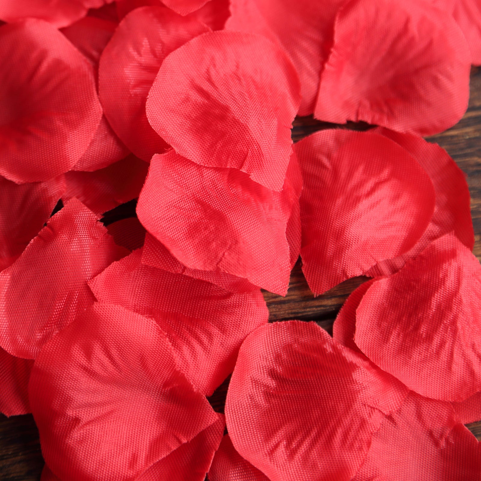 500-Pack Red Silk Rose Petal Confetti - Ideal for Table & Floor Decor