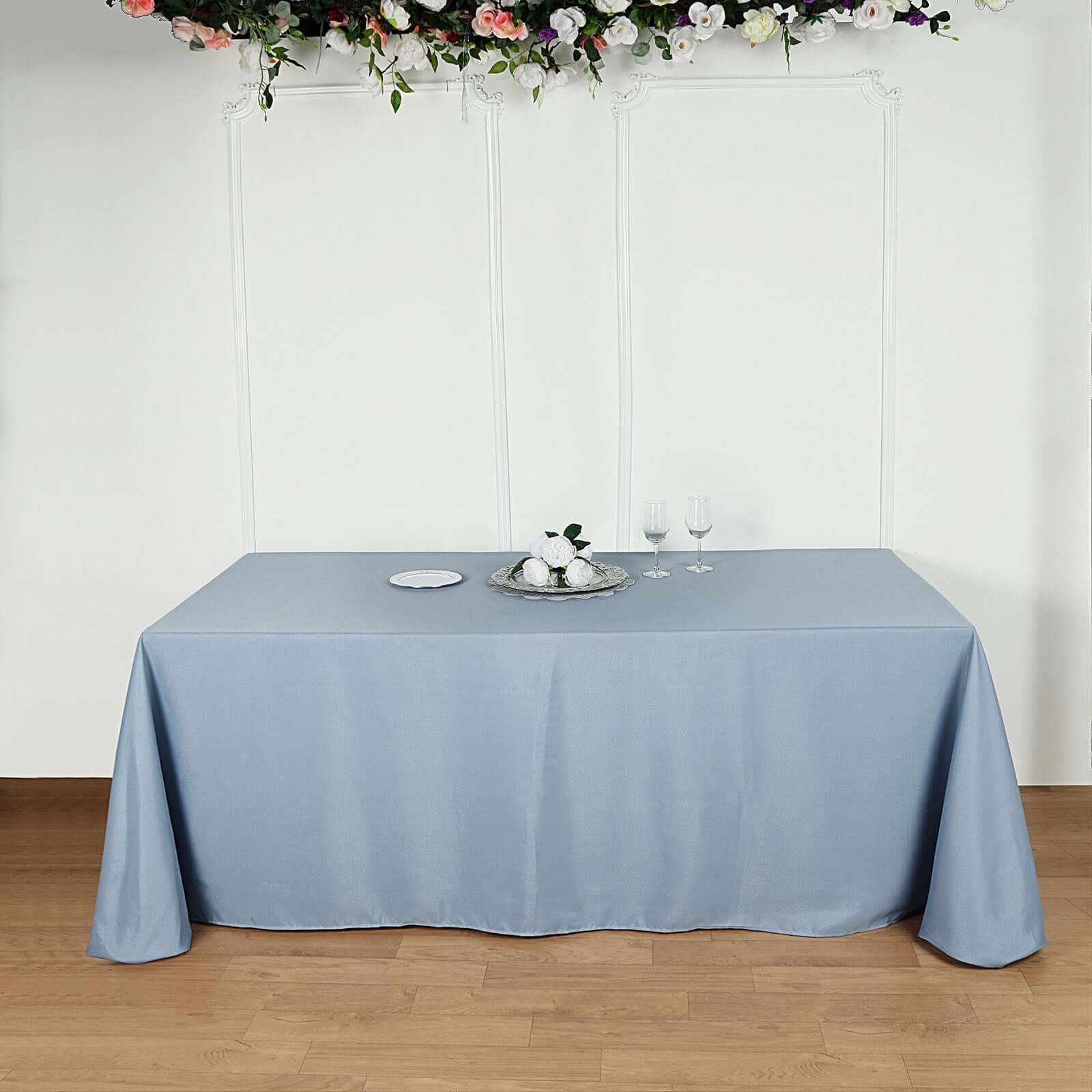 Seamless Wrinkle-Resistant 90x132 Polyester Rectangle Tablecloth in Dusty Blue