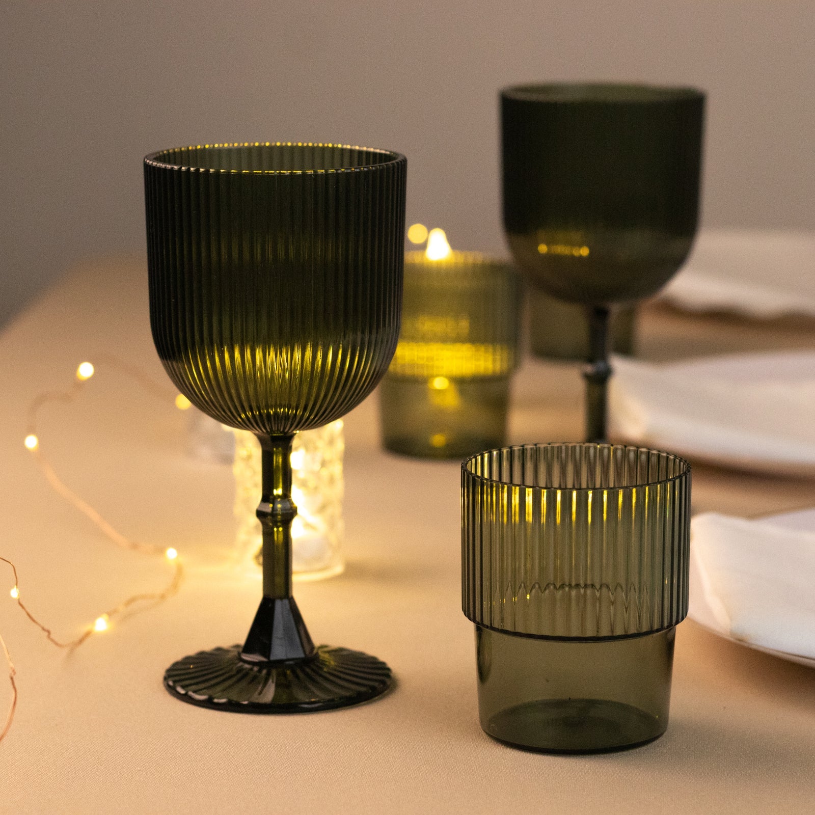 12-Pack 9oz Reusable Shatterproof Vintage Ribbed Hunter Emerald Green Plastic Goblets - Ideal for Parties