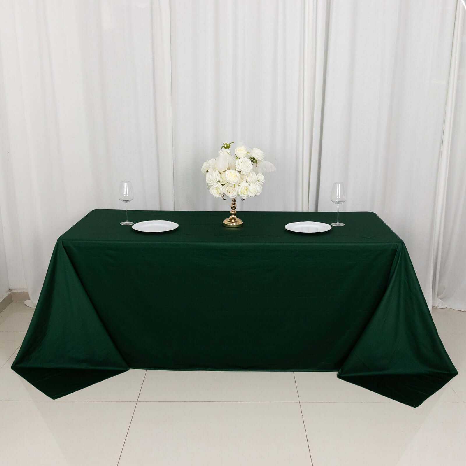 Wrinkle-Free, Stain-Resistant Premium Scuba 90x132 Emerald Green Rectangular Tablecloth