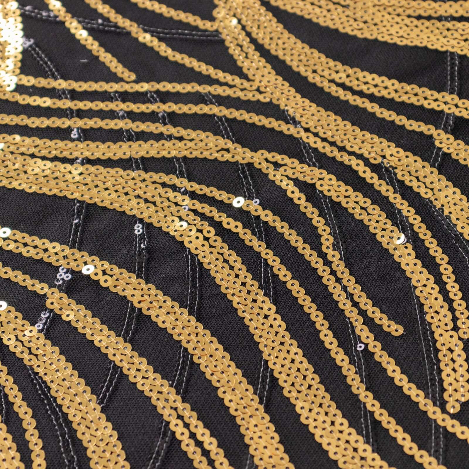 Sparkling Sequin Mesh 120-Inch Round Tablecloth in Black and Gold - Ideal for Events