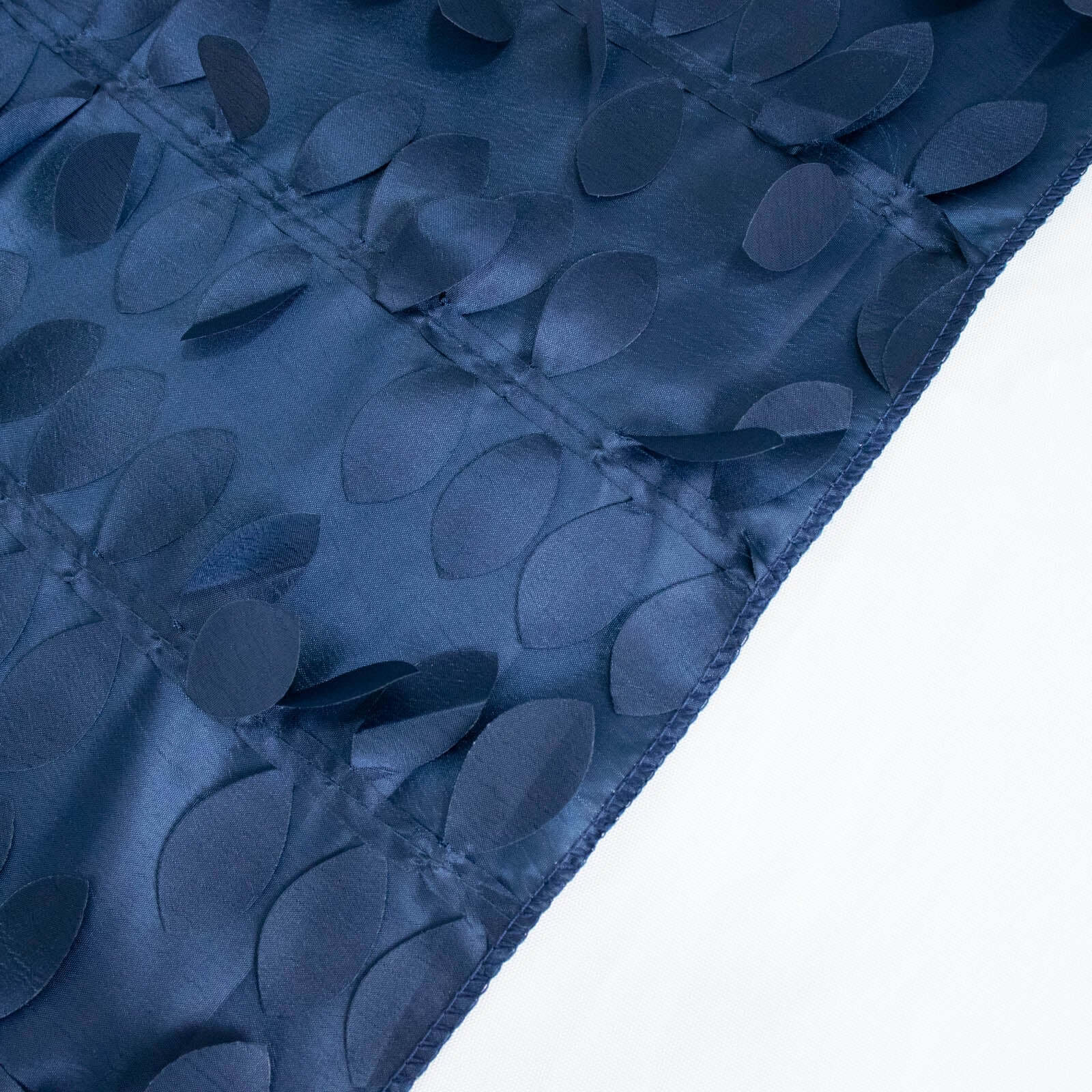 Hot Sale! Navy Blue Taffeta 132-Inch Round Tablecloth with 3D Leaf Petal Design