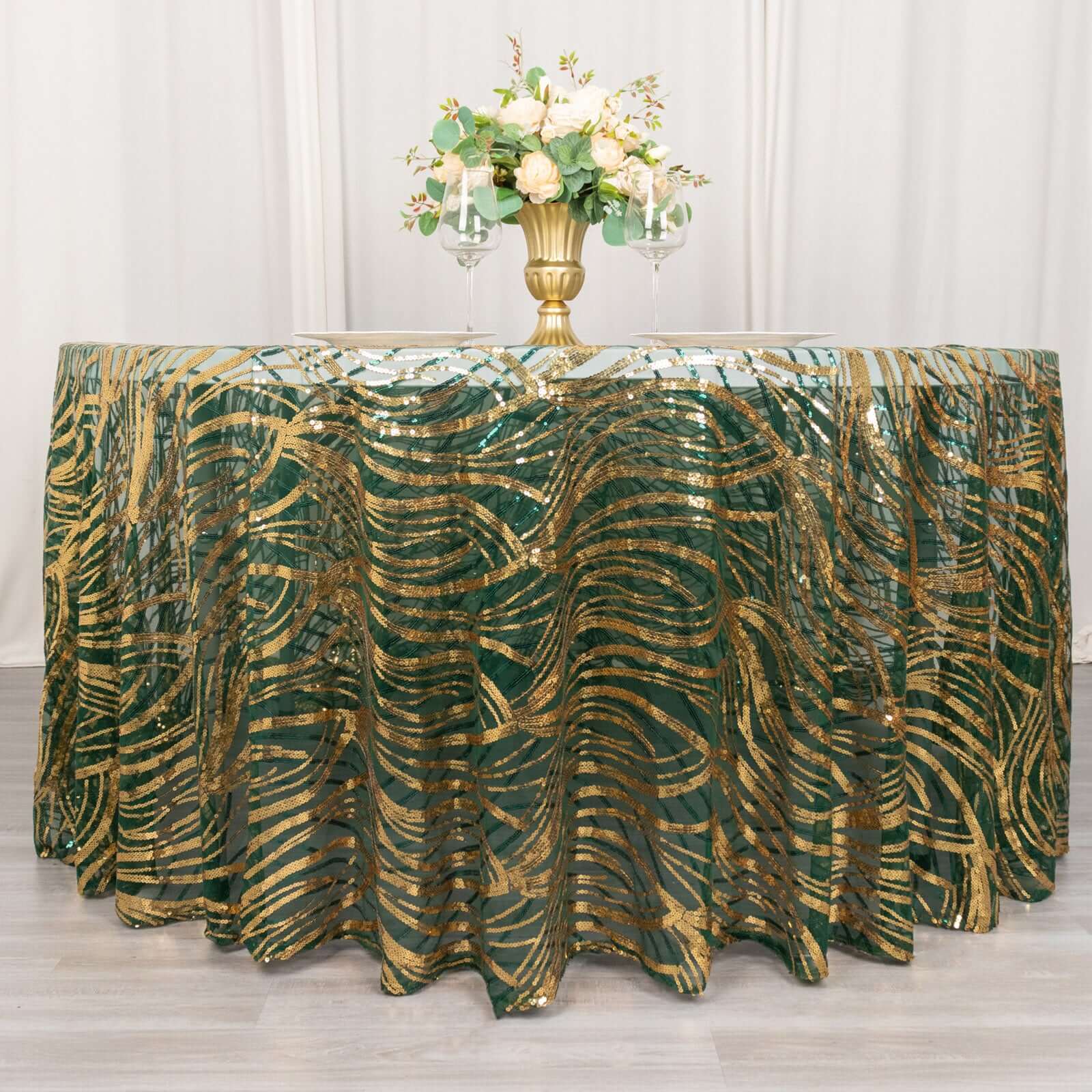 120-Inch Round Seamless Sparkly Wave Sequin Mesh Tablecloth in Hunter Emerald Green & Gold