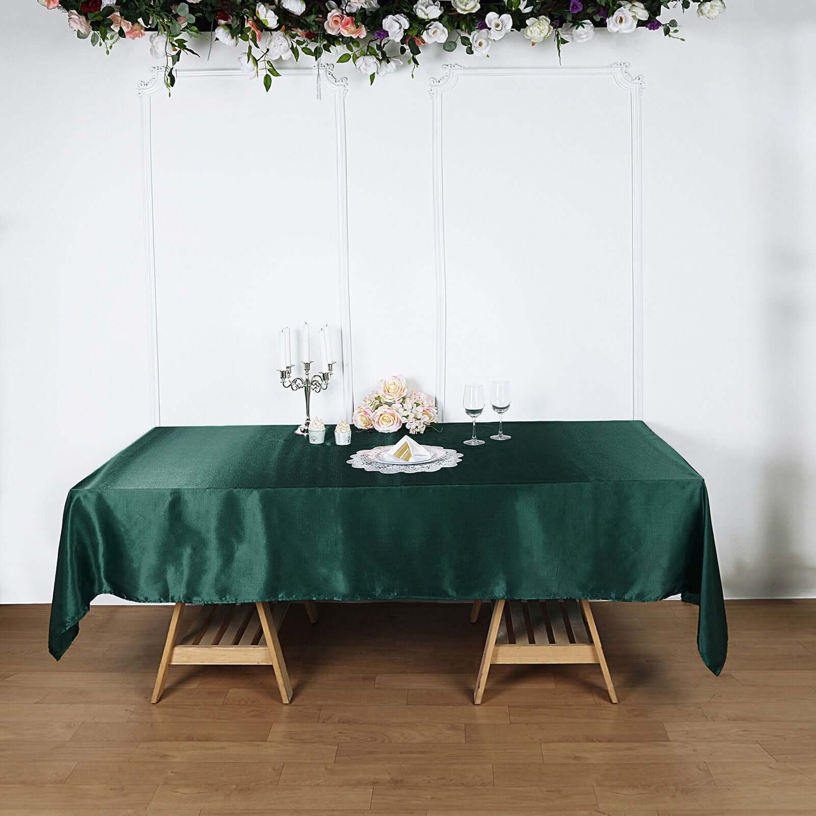 Luxurious Satin 60x102 Rectangular Tablecloth in Hunter Emerald Green