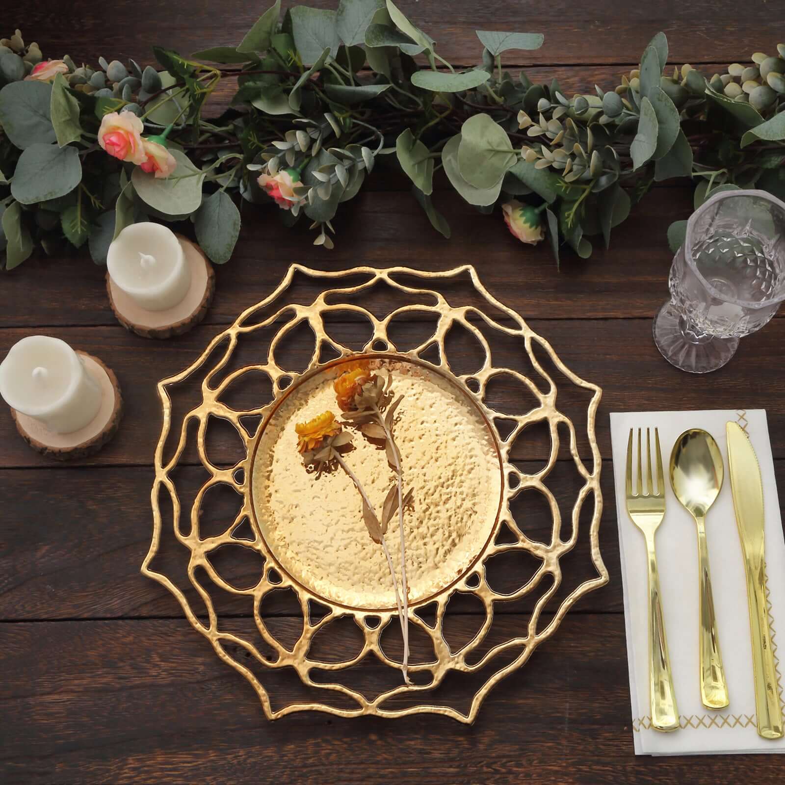 Hot Sale! 6-Pack 13-Inch Gold Acrylic Round Charger Plates with Floral Cutout Design