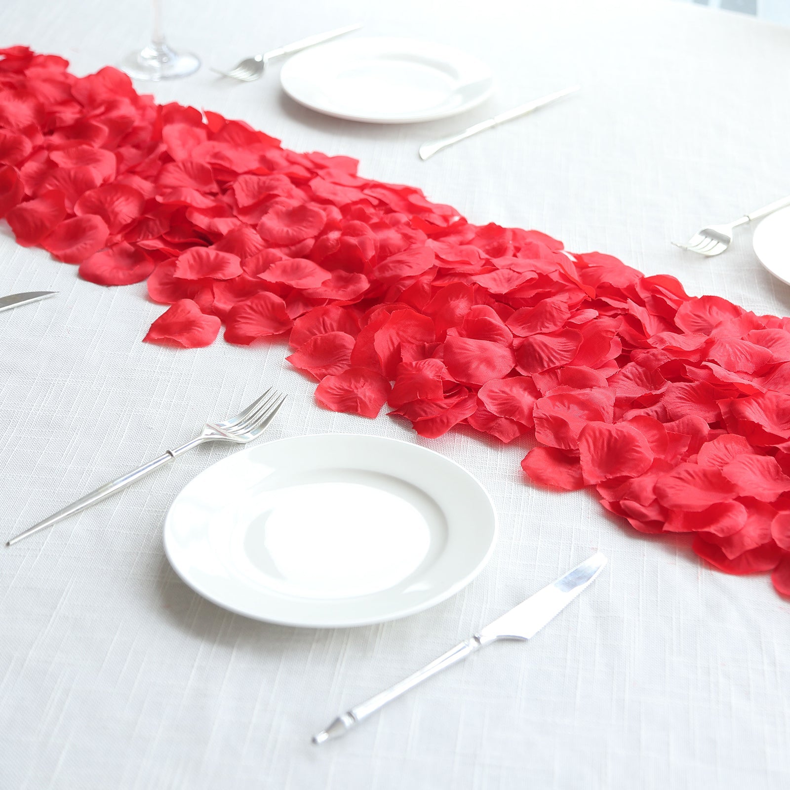 500-Pack Red Silk Rose Petal Confetti - Ideal for Table & Floor Decor